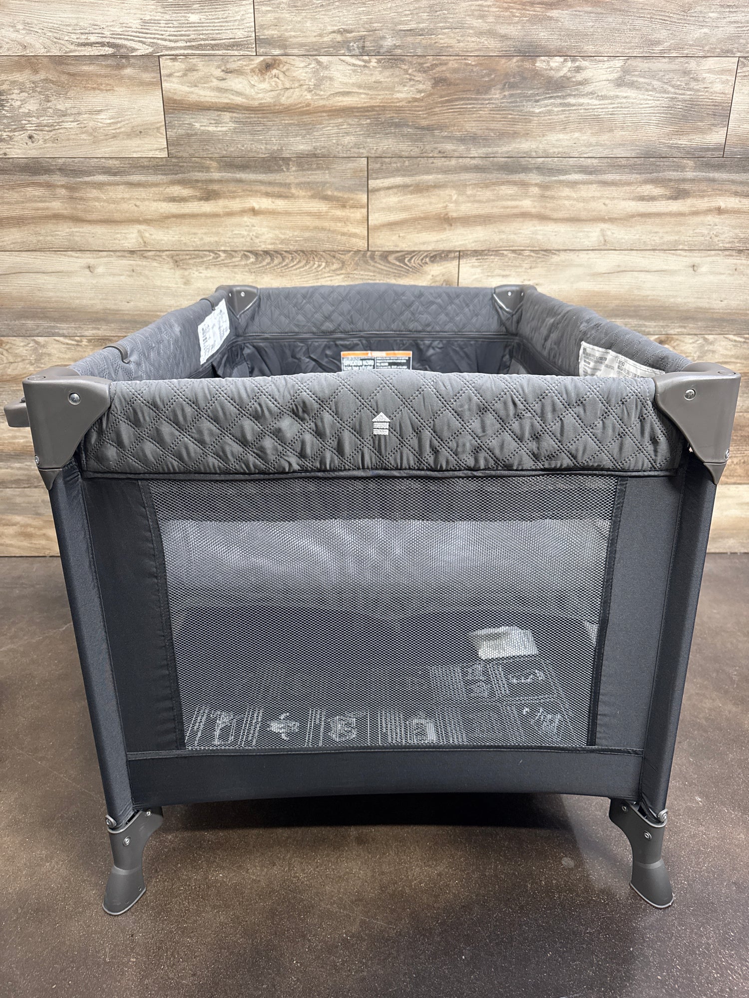 Pamo Babe 4-in-1 Baby Playard with Bassinet & Changing Table