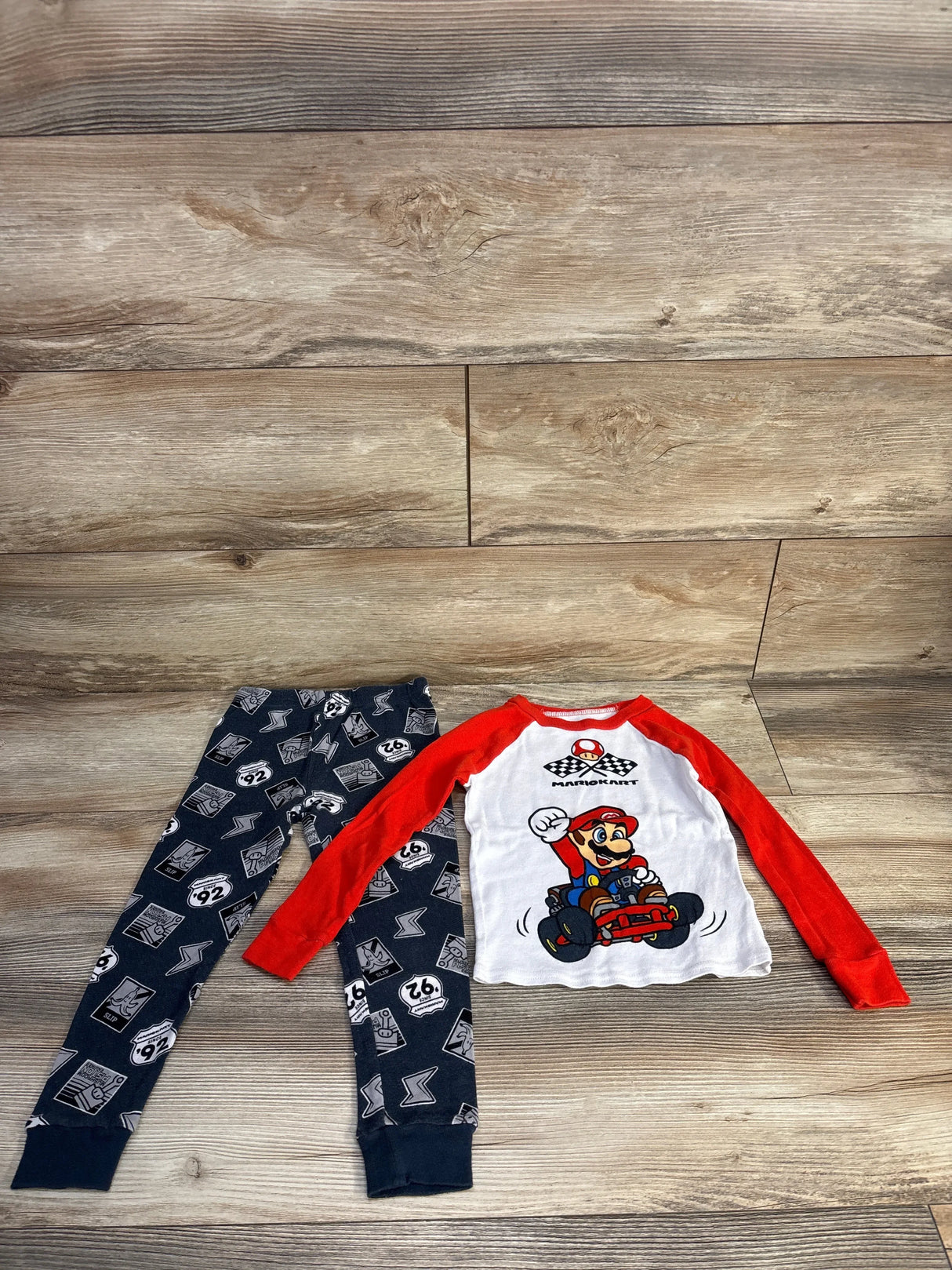 MarioKart 2pc Pajama Set Red sz 4T