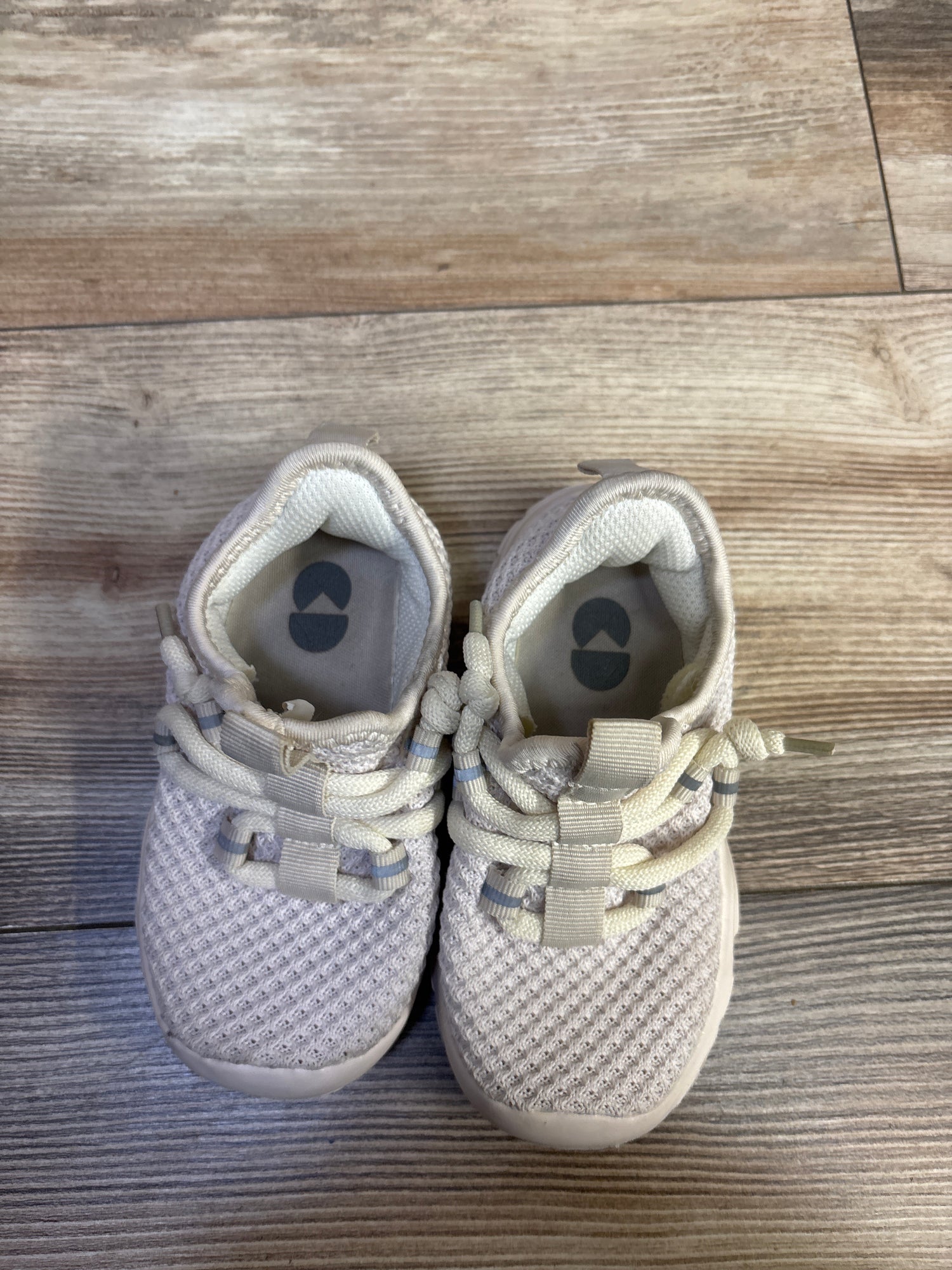 FEETCITY Wide Mesh Walking Shoes Beige sz 7/8c