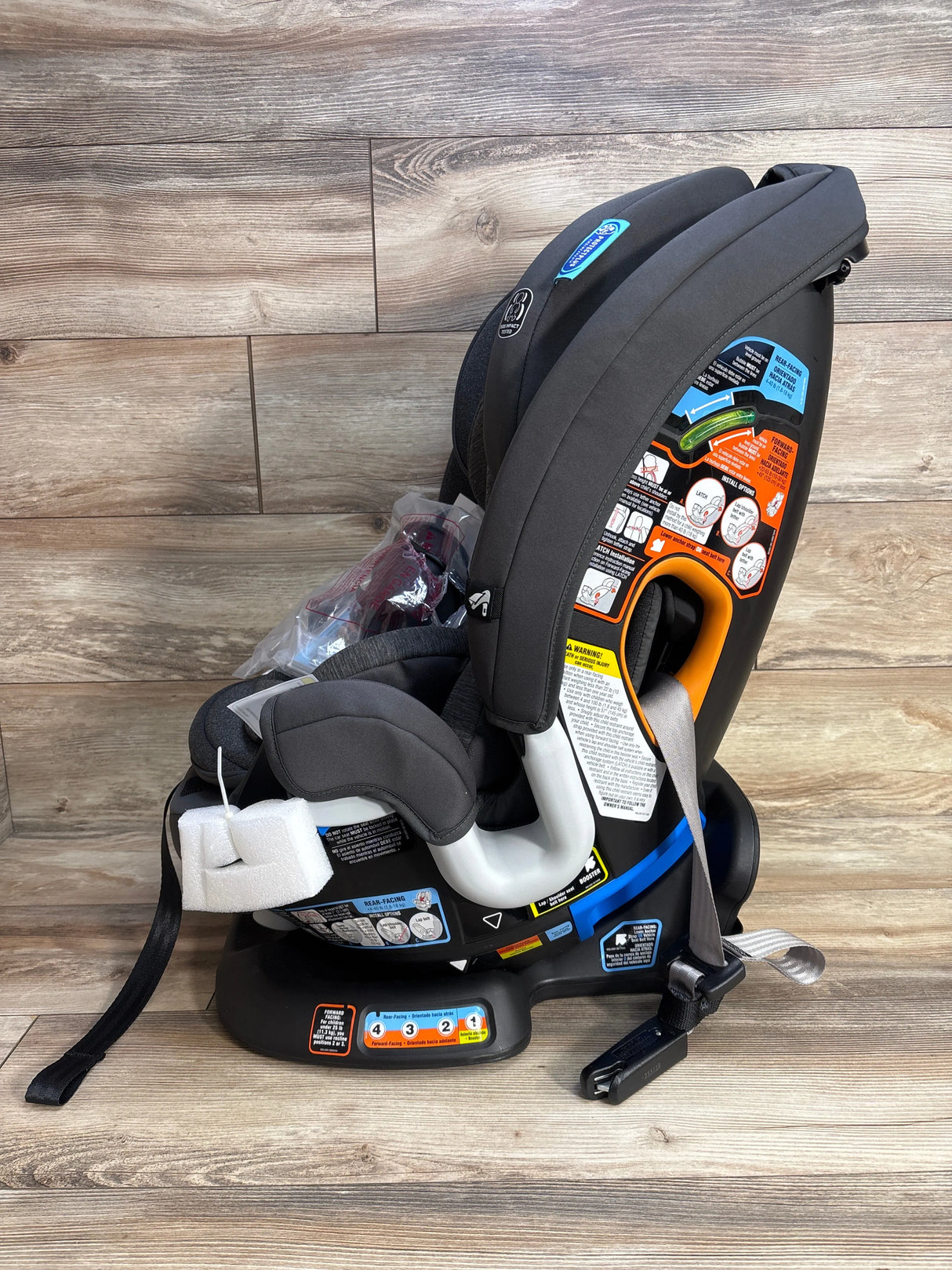 NEW Graco Turn2Me 3-in-1 Rotating Convertible Car Seat in Manchester