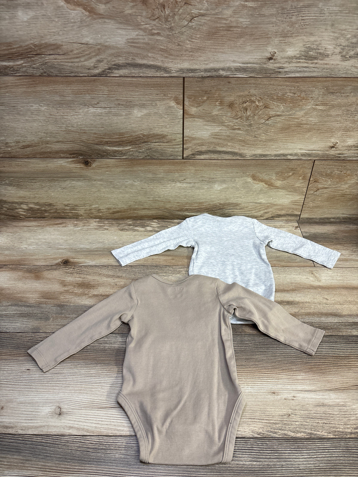 H&M 2pk Long Sleeve Bodysuit Set Tan sz 6m