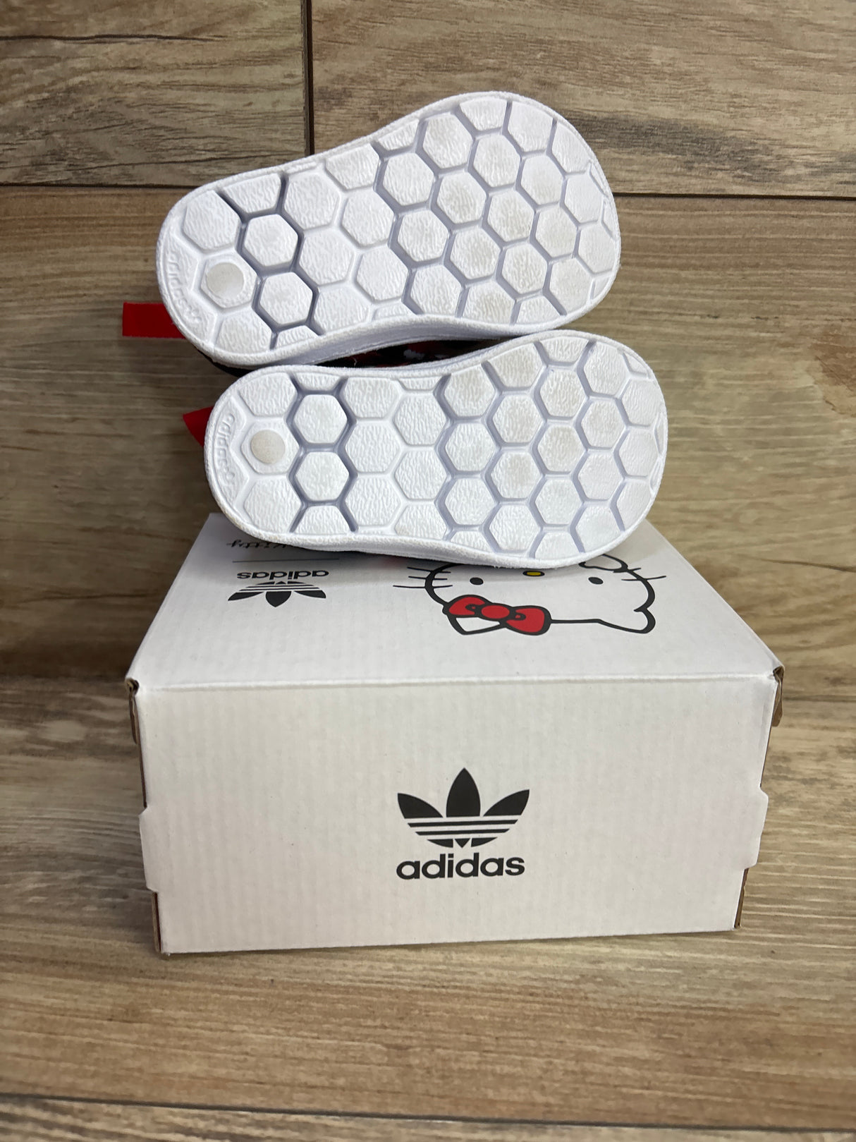 Adidas X Hello Kitty Superstar 360 I Sneakers Black sz 4c