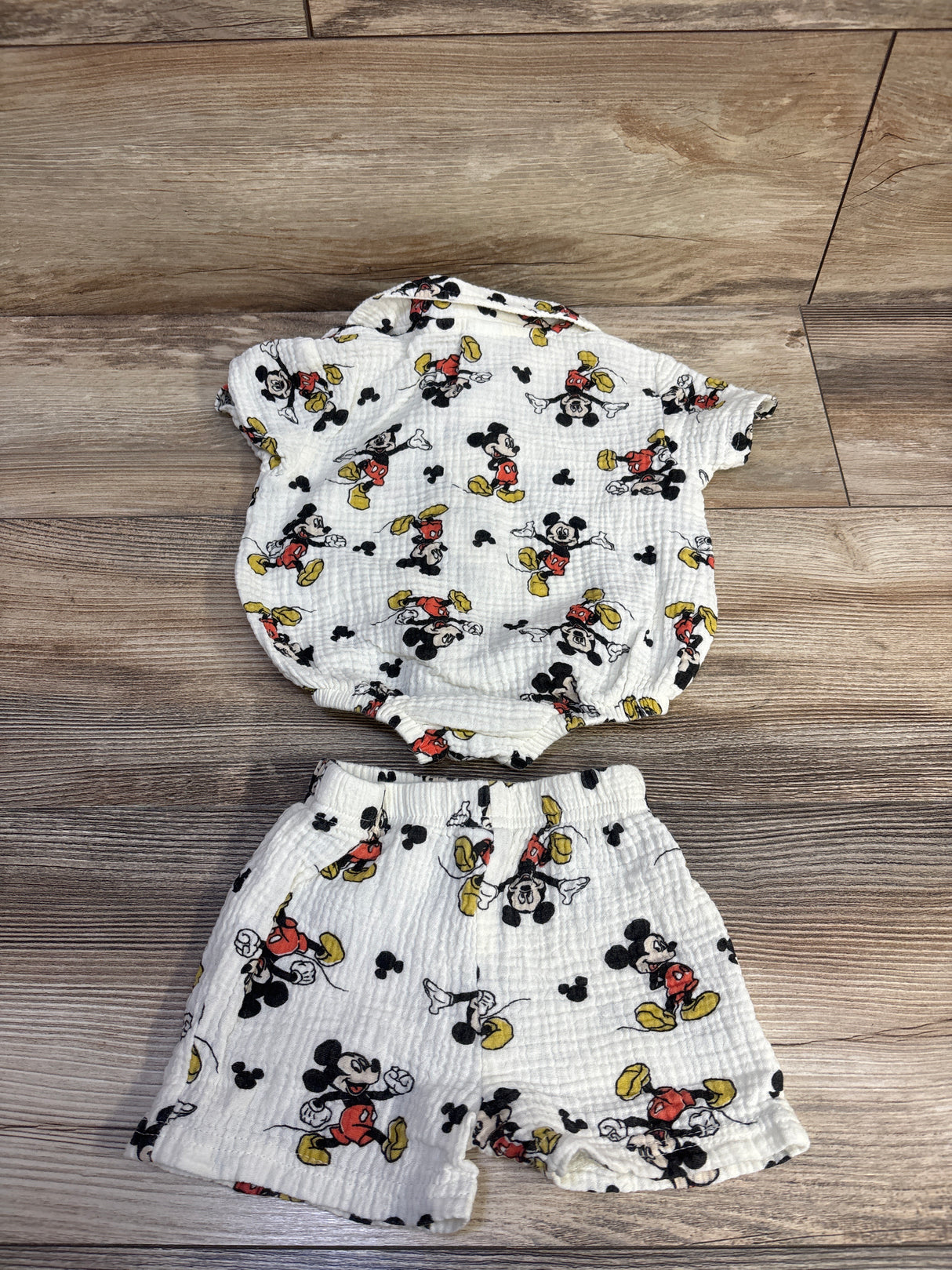 Disney Baby 2pc Mickey Mouse Gauze Button-Up Bodysuit & Shorts Set Cream sz 6/9m