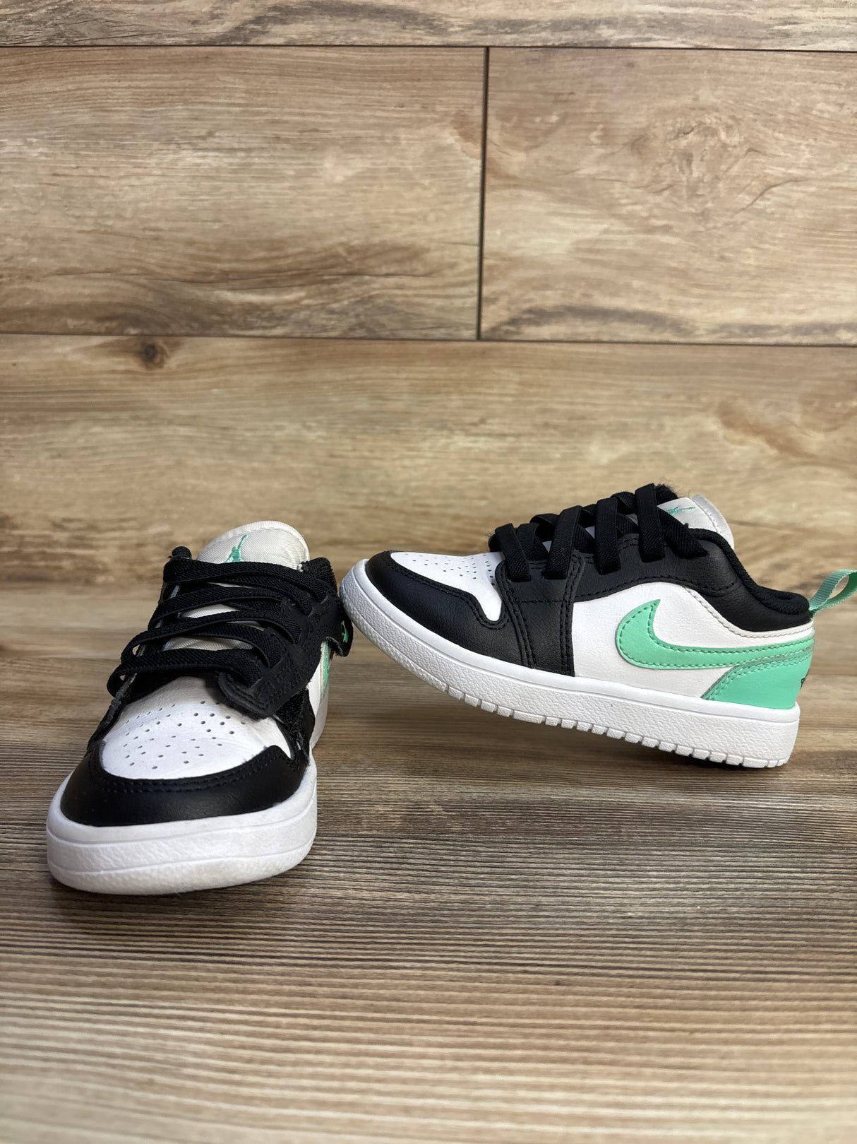 Air Jordan 1 Low ALT PS 'Green Glow' Sneakers sz 11c