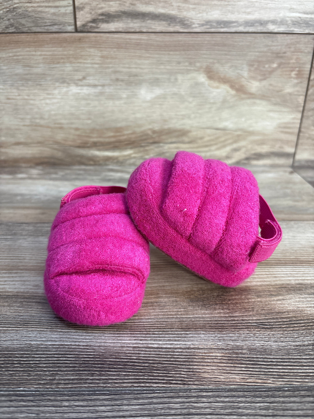 Baby Gap Plush Slide Sandals Hot Pink sz 3-6m (2c)