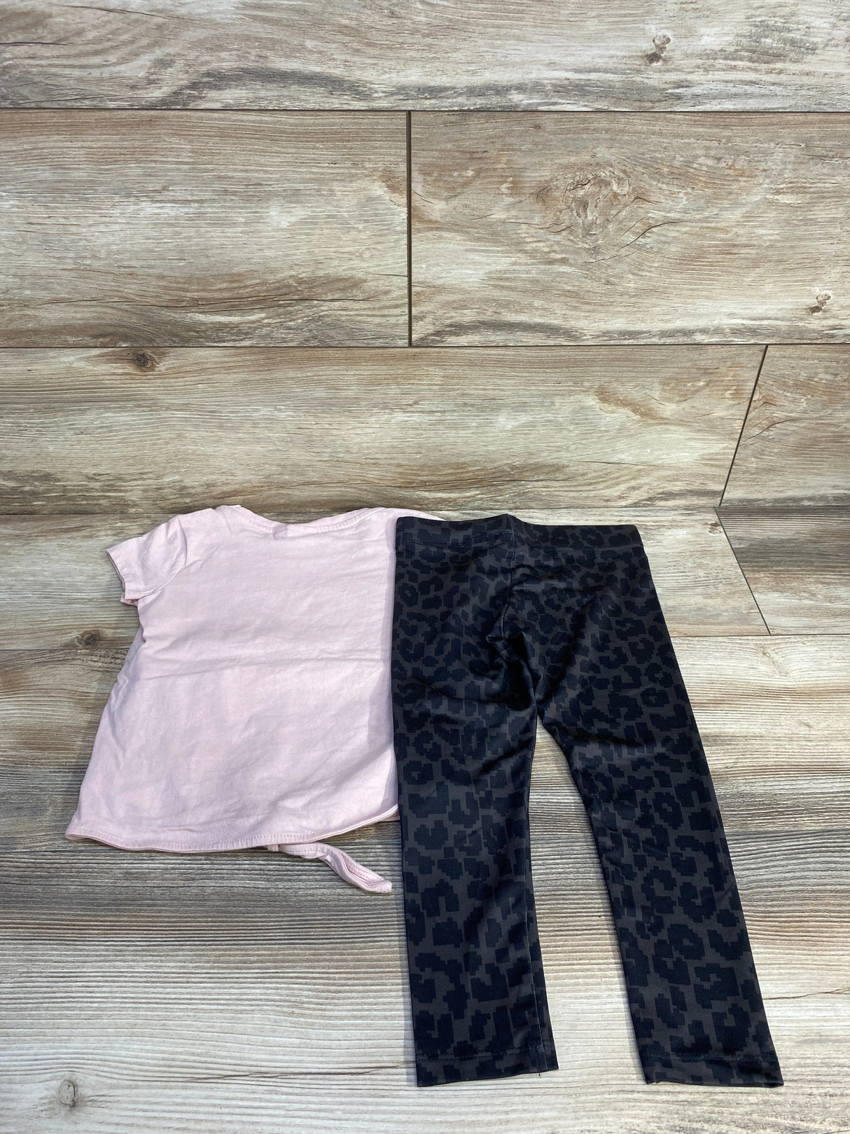Puma 2pc Shirt & Leggings Pink sz 4T - Me n Mommy To Be