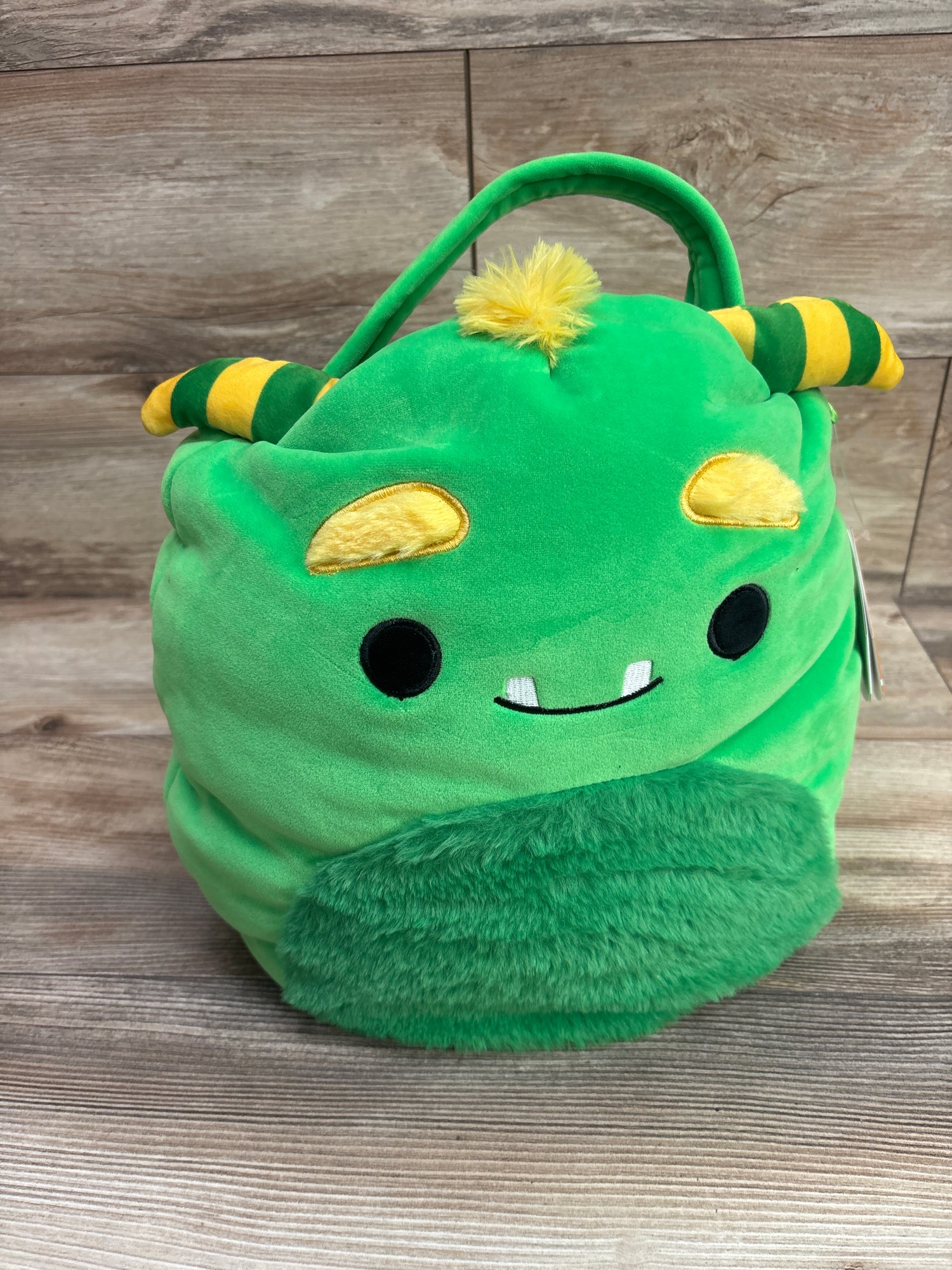 NEW Squishmallows Callum the Monster Halloween Trick-or-Treat Candy Pail Plush
