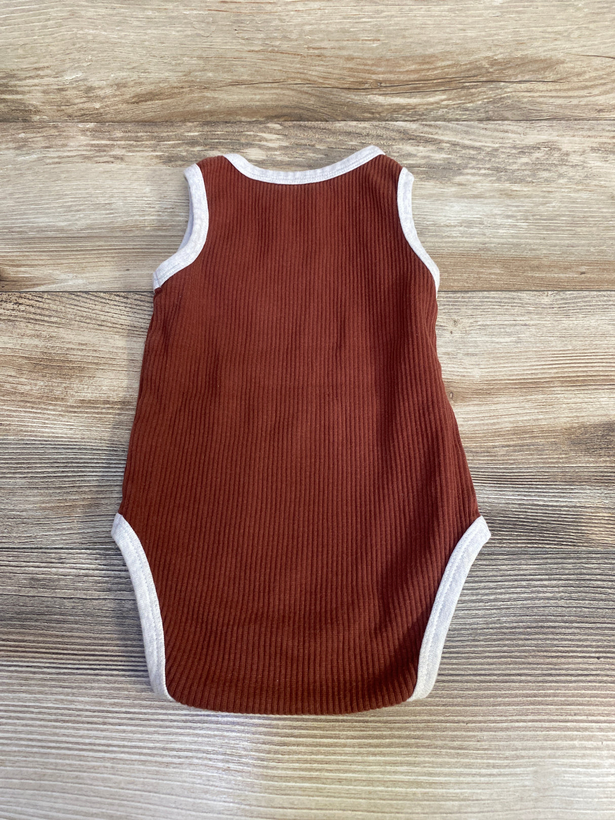 City Mouse Henley Bodysuit Brown sz 9-12m