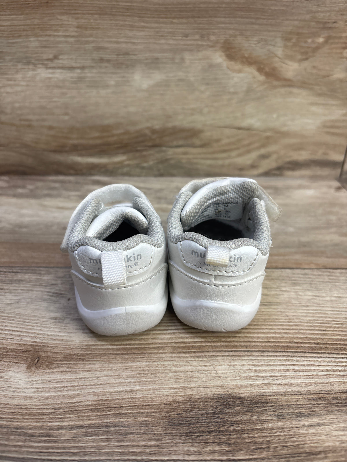 Munchkin by Stride Rite Mars Sneakers White sz 3c