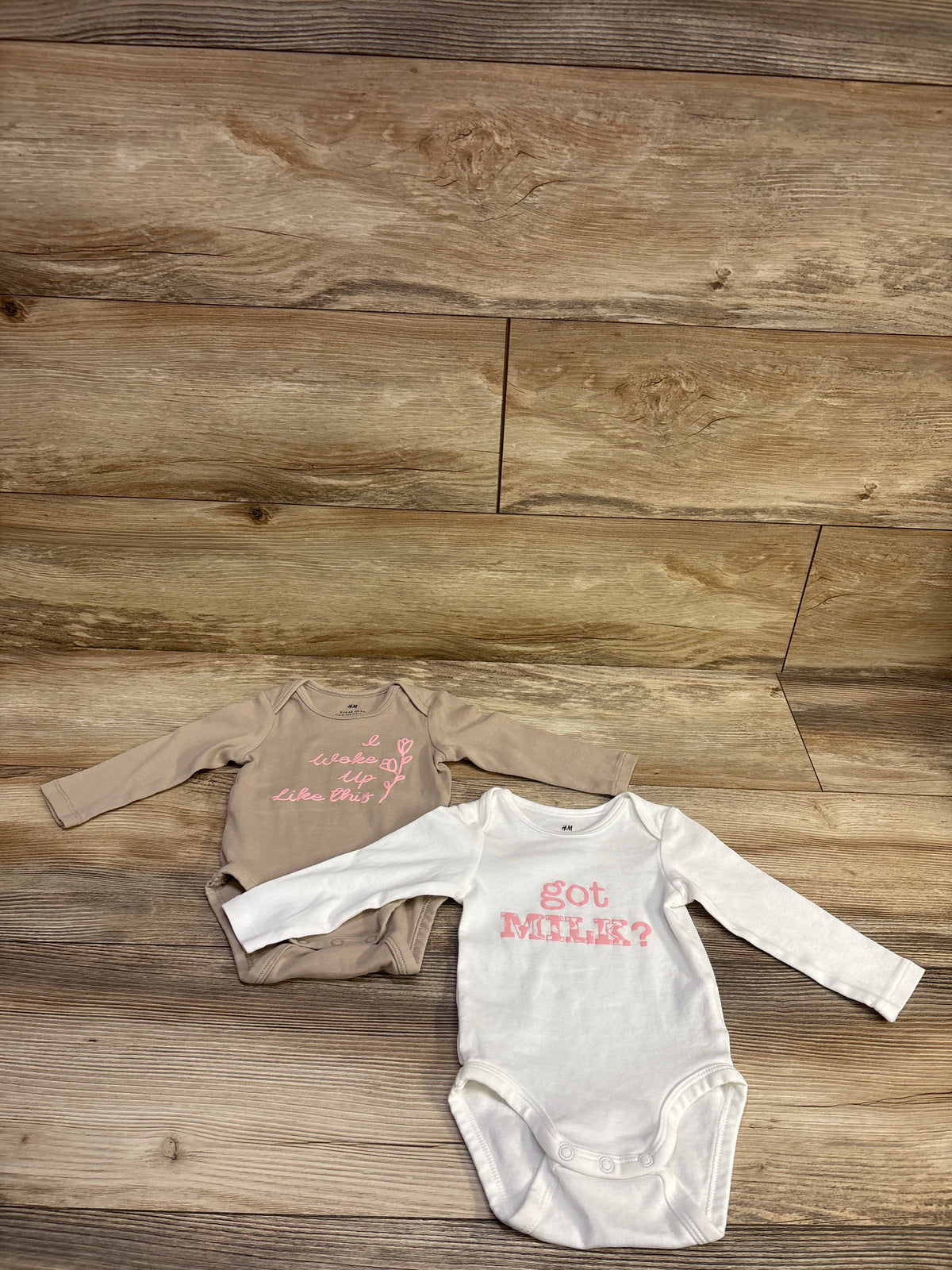 H&M 2pk Long Sleeve Bodysuit Set Tan sz 6m