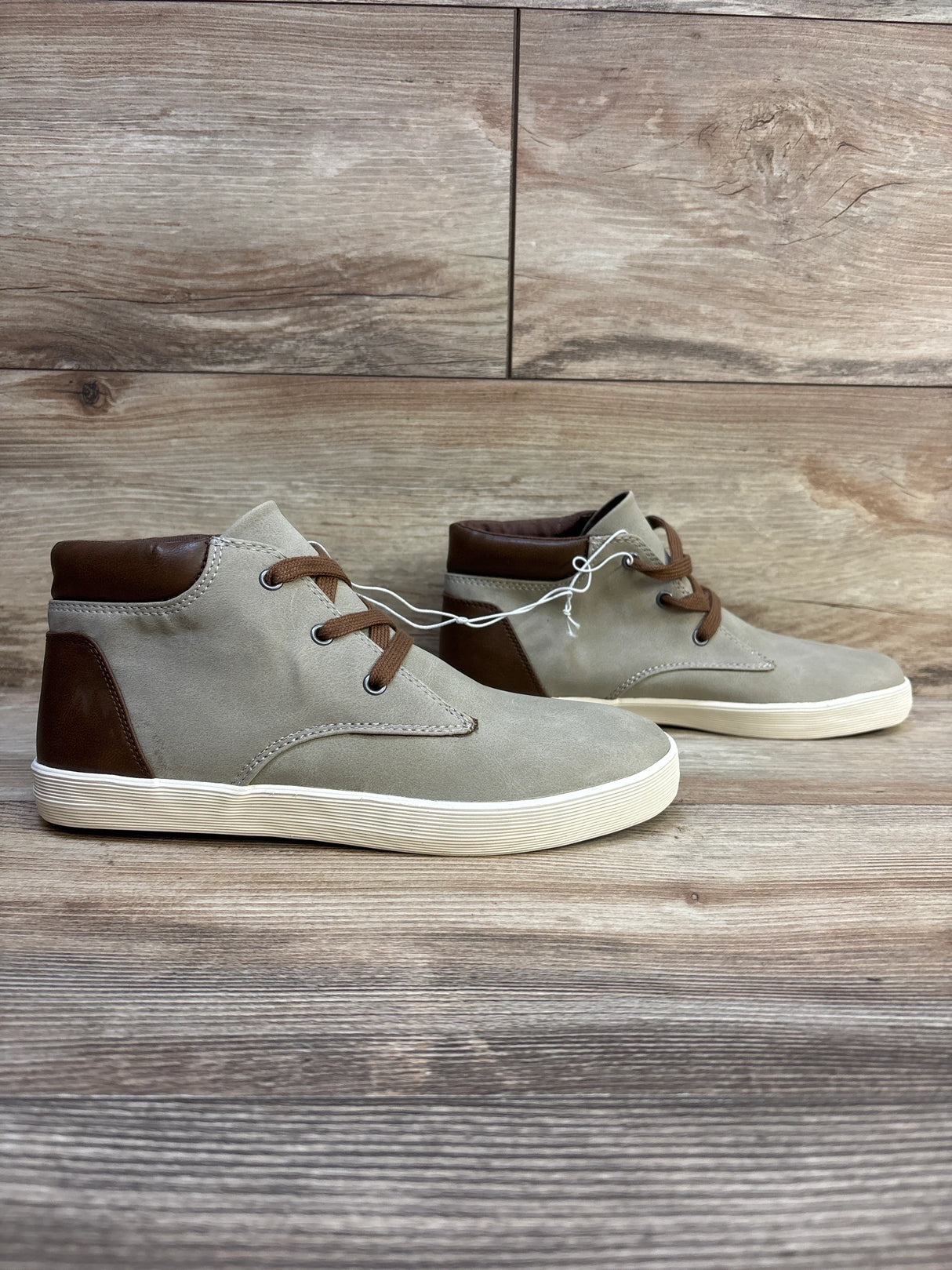 NEW Cat & Jack Jakob Boots Grey sz 5Y