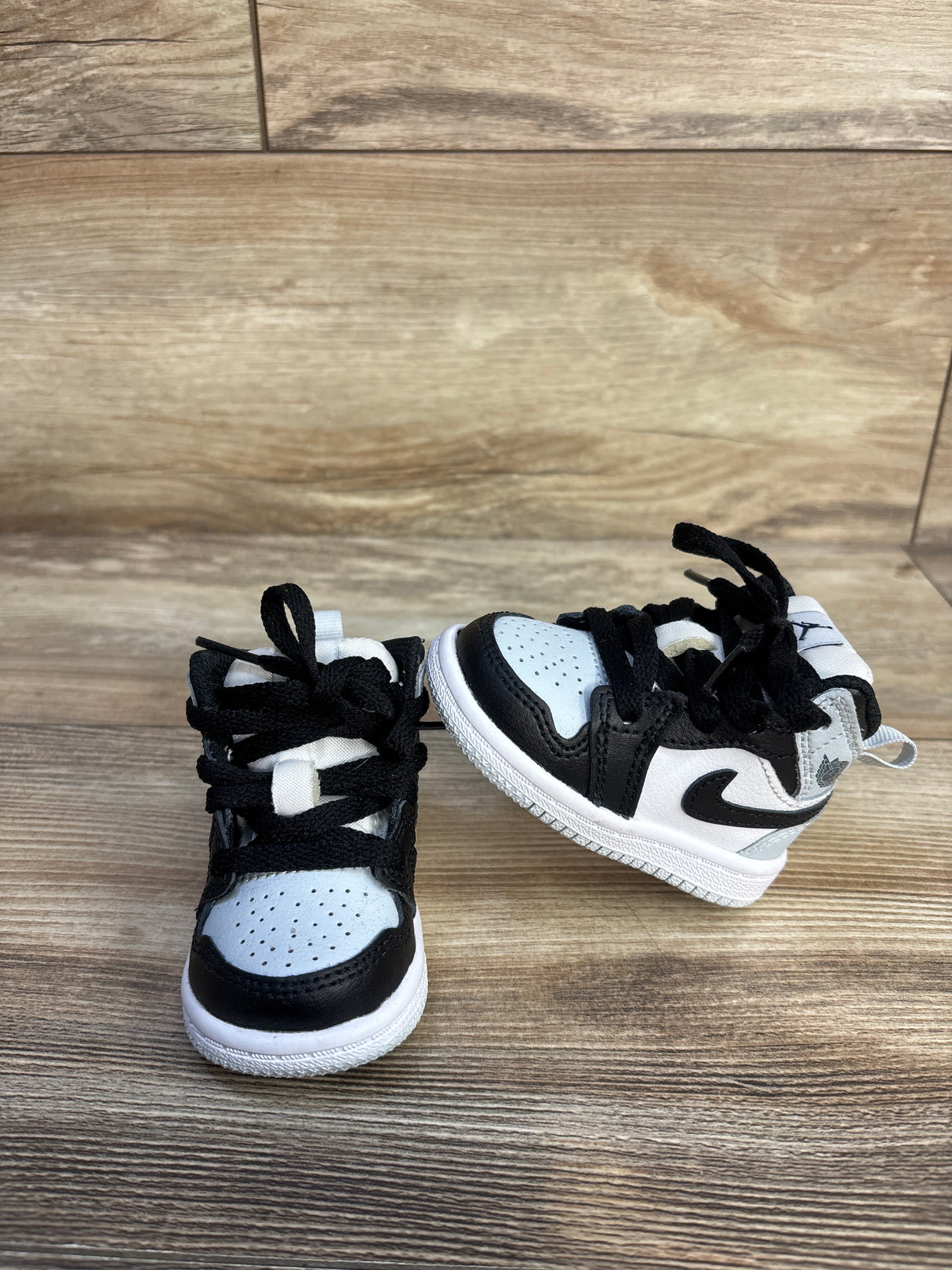 Air Jordan 1 Mid TD 'Black Aura Squadron Blue' Sneakers sz 2c