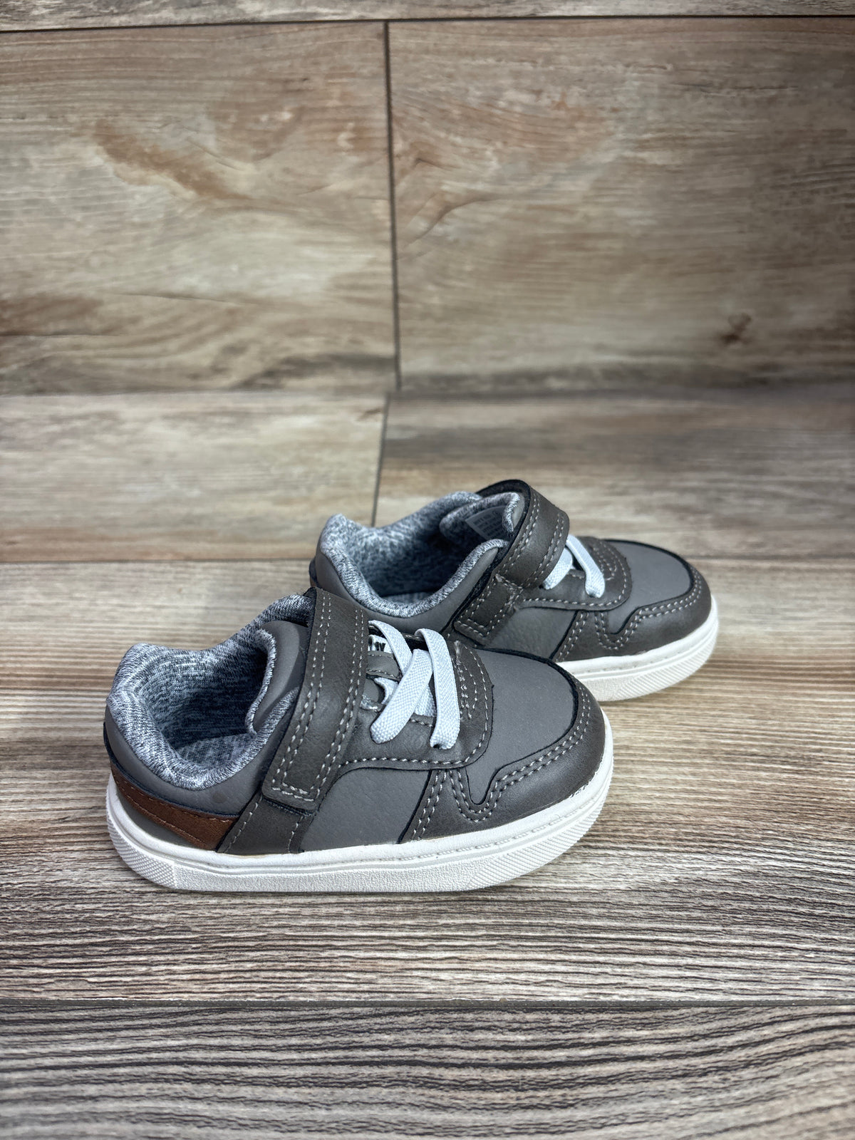 Just One You First Walker Sneakers Grey sz 4c