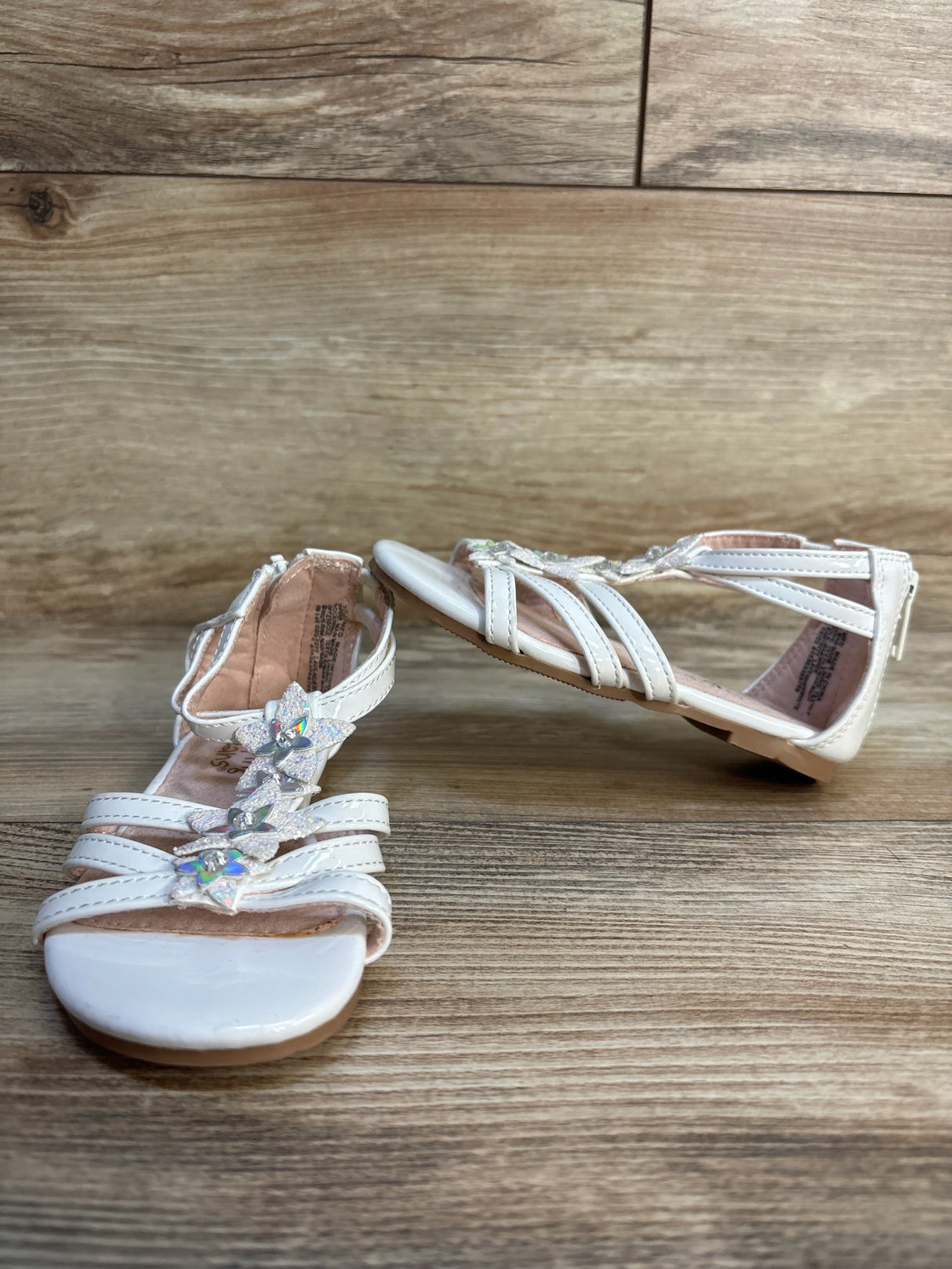 NEW Jumping Beans SO Tangelo Gladiator Sandals White sz 7c