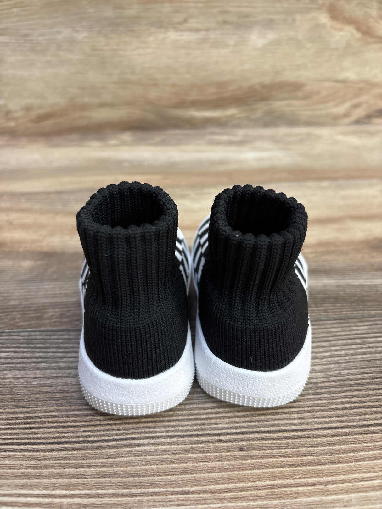 EASHI Non-Slip Sock Shoes, Checkered Black/White sz 3.5c