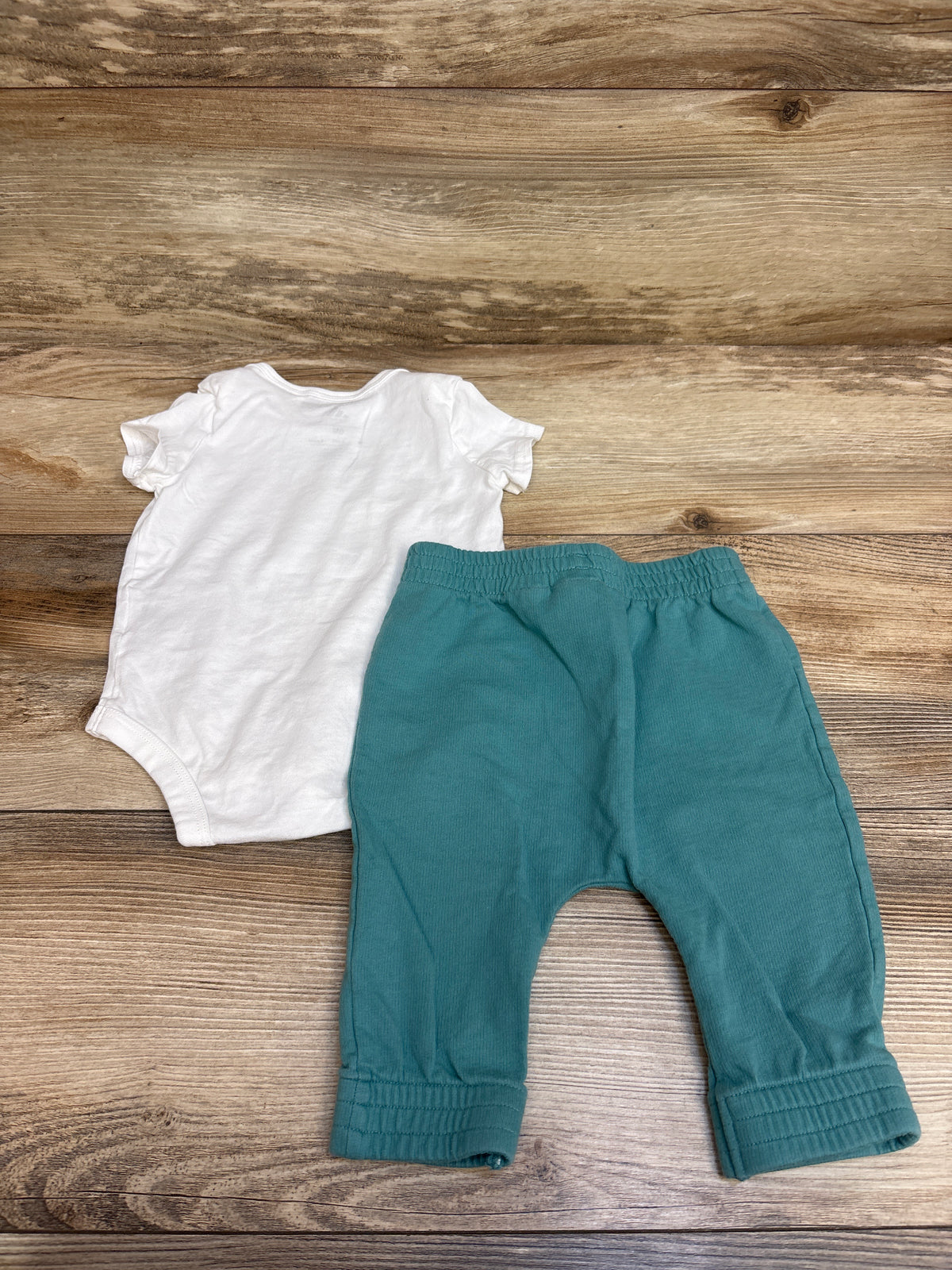 Adidas 2pc Bodysuit & Joggers Set White sz 6m