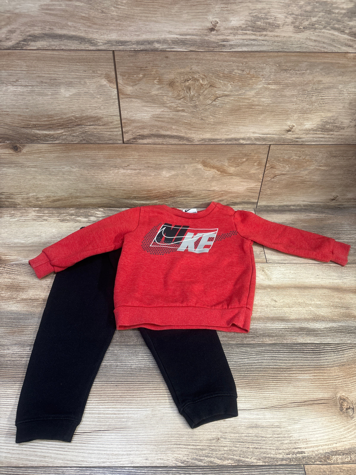 Nike 2pc Pullover Sweatshirt & Joggers Set Red sz 18m