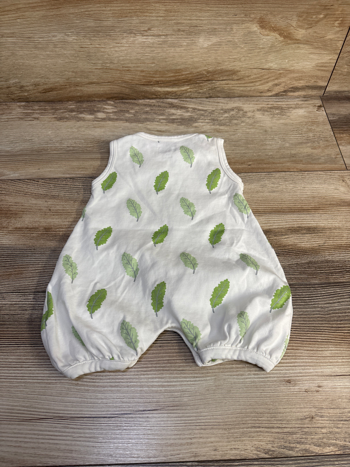 Kissy Love Leaf Print Shortie Romper White sz 3-6m