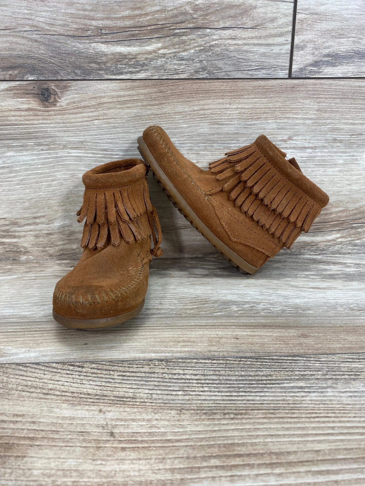 Minnetonka Double Fringe Side Zip Boot sz 9c