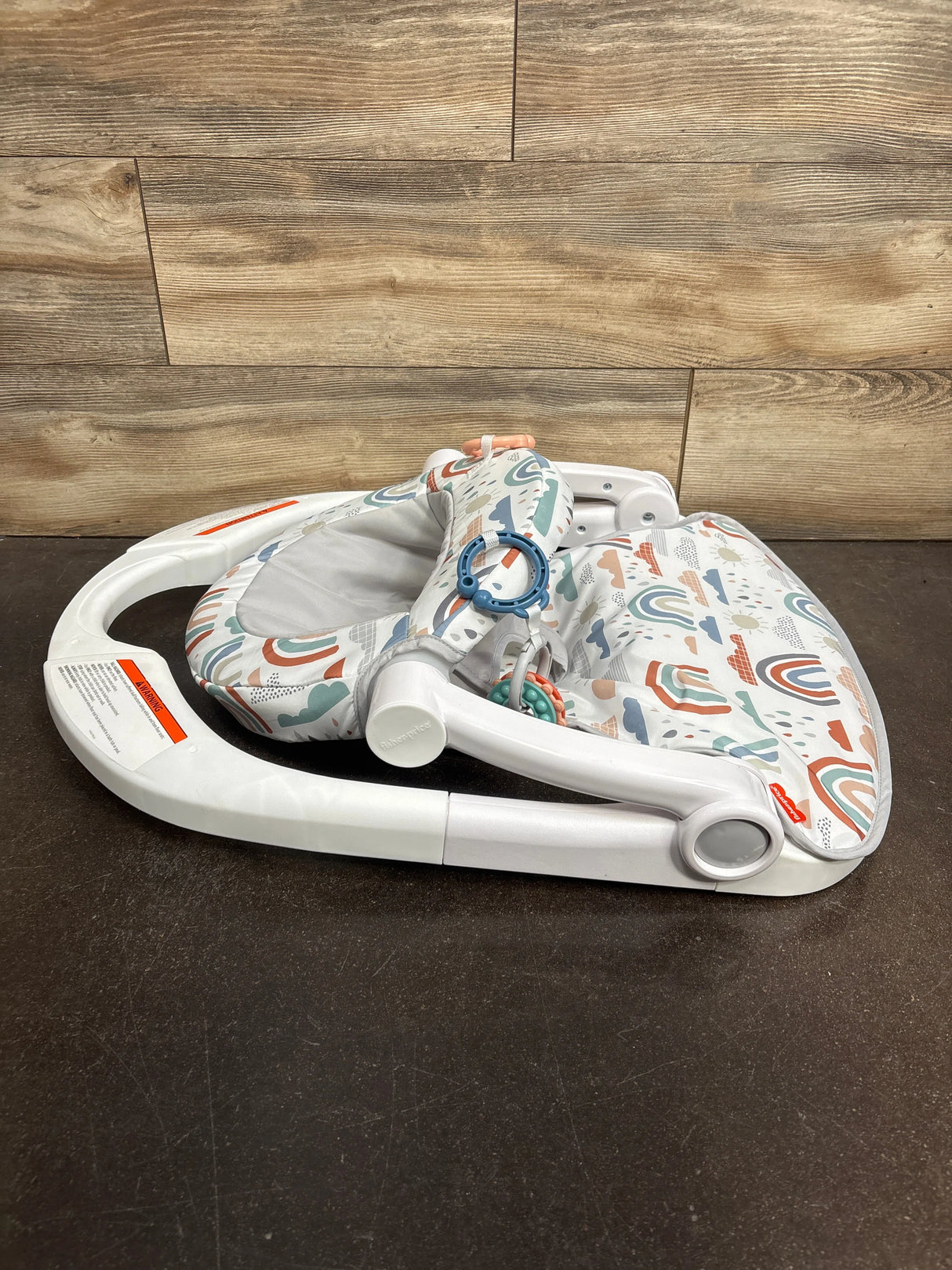 Fisher Price Sit-Me-Up Floor Seat in Rainbow Showers