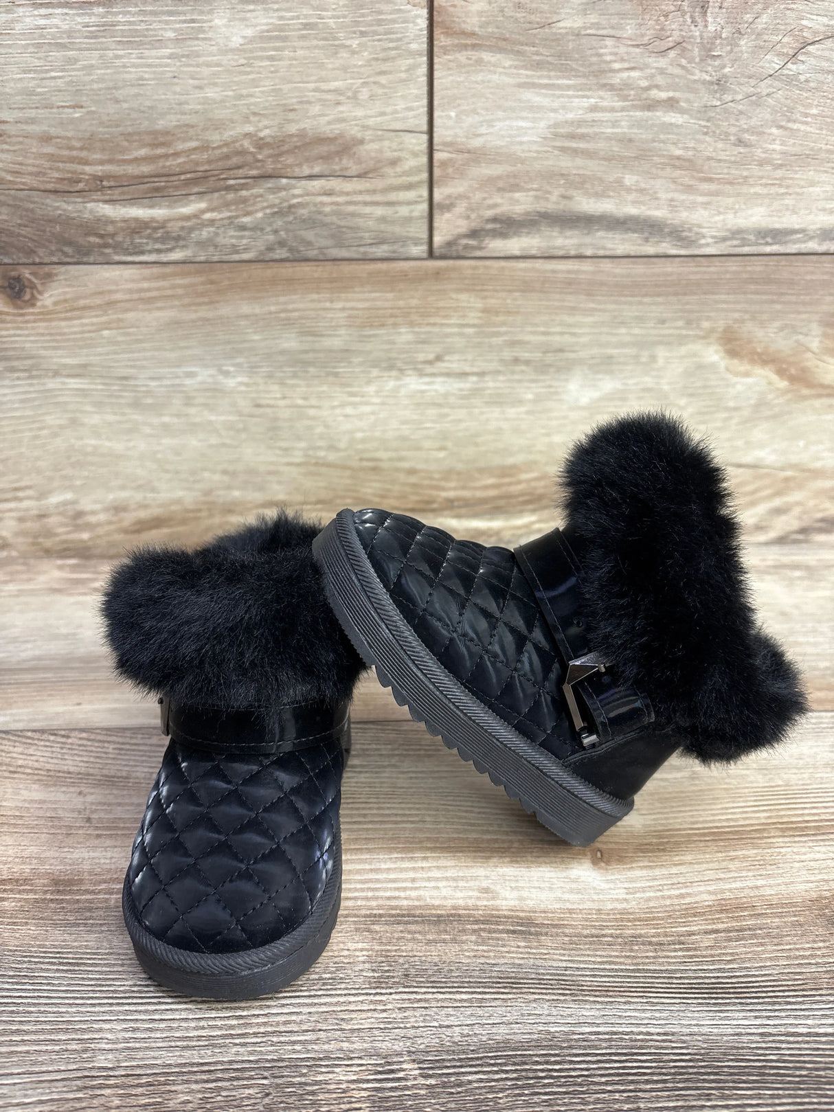 Faux Fur Lined Quilted Winter Boots Black sz 4/5c