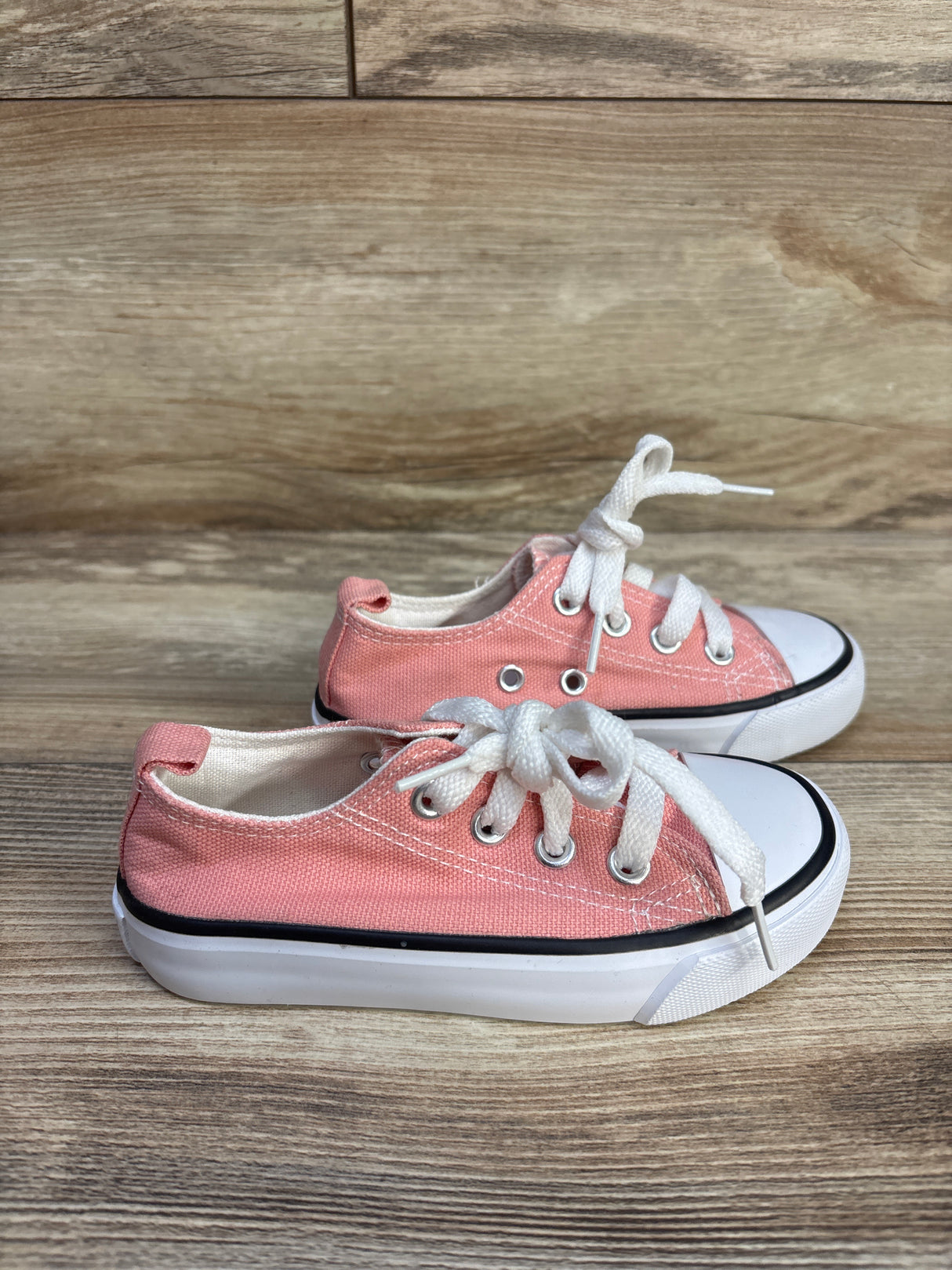 PatPat Lace-Up Canvas Sneakers Pink sz 8/9c