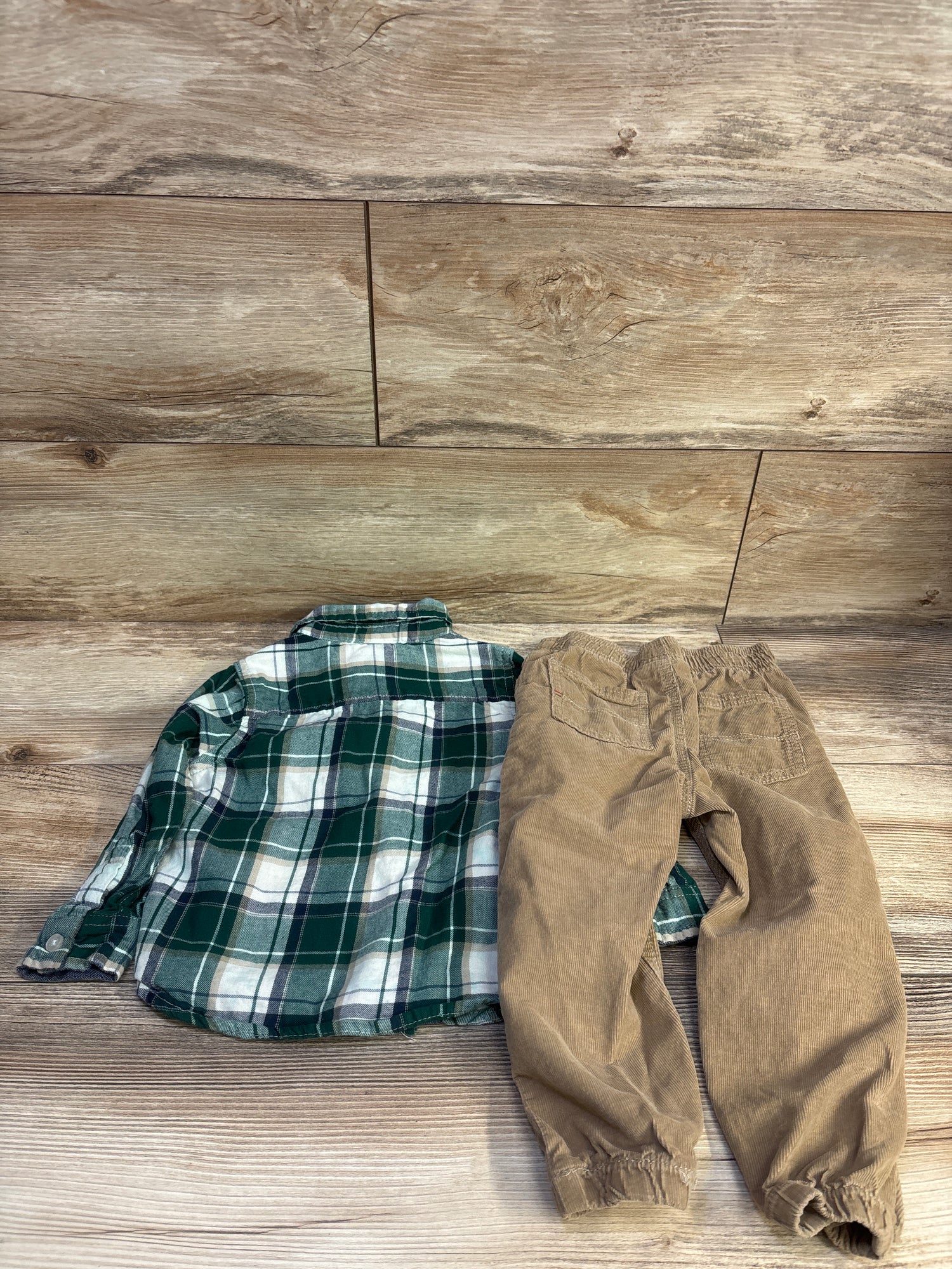 Tommy Hilfiger 2pc Button-Up Shirt & Pants Set Green sz 2T