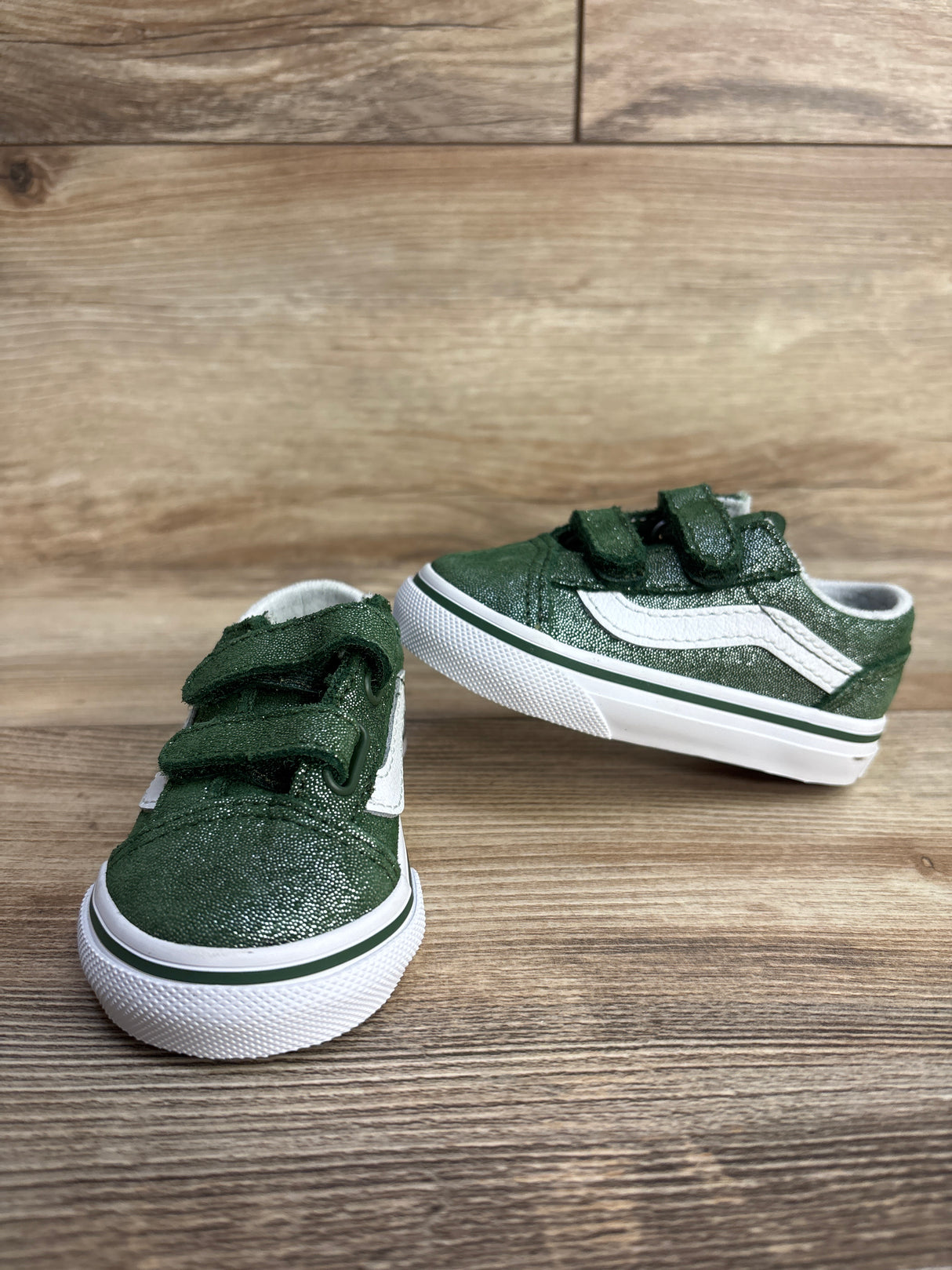 NEW Vans Old Skool V 'Tinsel Suede Green' Sneakers Green sz 3.5c