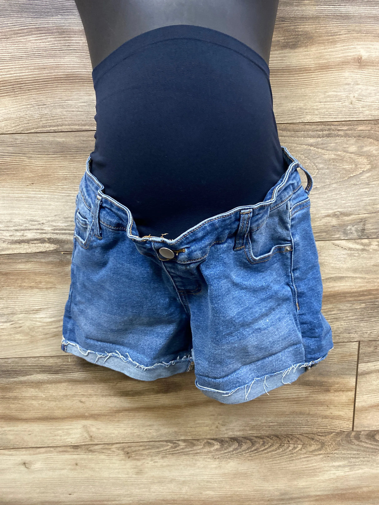 Time & Tru Denim Full Panel Shorts Blue sz Medium