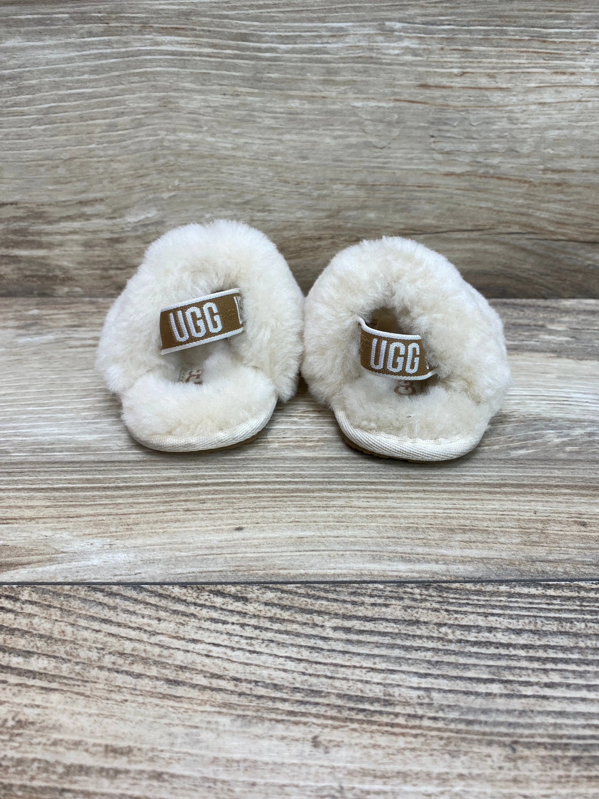 UGG Fluff Yeah Slides Ivory sz 0c/1c