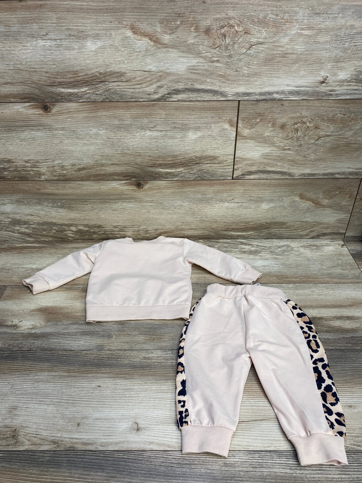 2pc Leopard Print Mama's Mini Sweatshirt Oatmeal sz 6-9m