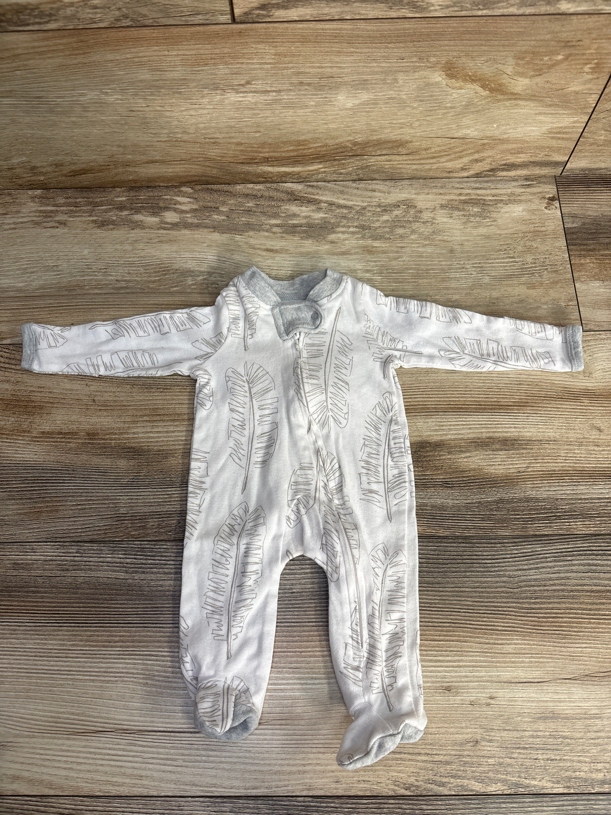 Honest Baby Leaf Print Sleeper White sz Preemie