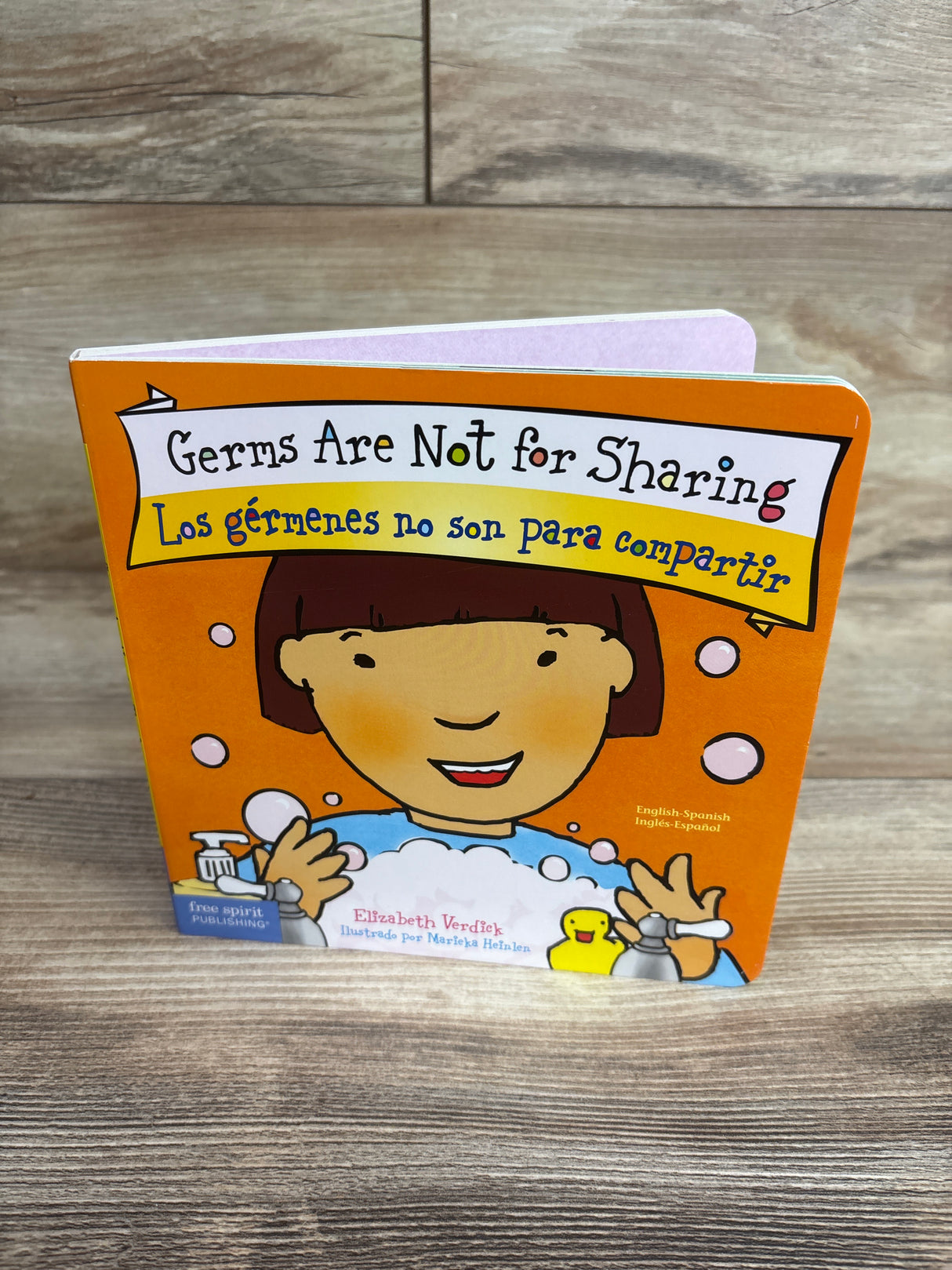 Germs Are Not for Sharing / Los Gérmenes No Son Para Compartir Board Book