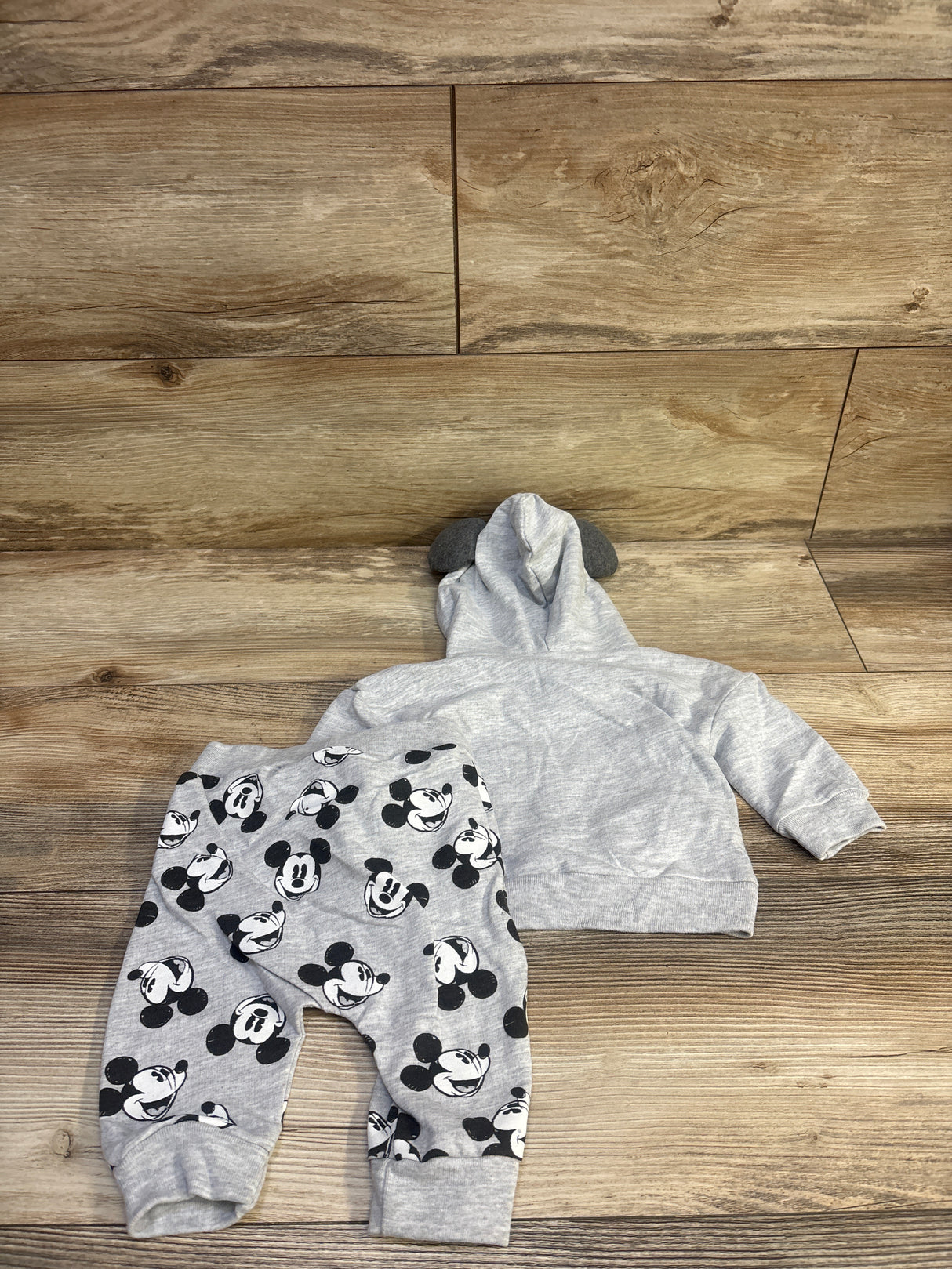 NEW Disney Baby 2pc Mickey Mouse Sweatshirt & Pants Grey sz 3-6m