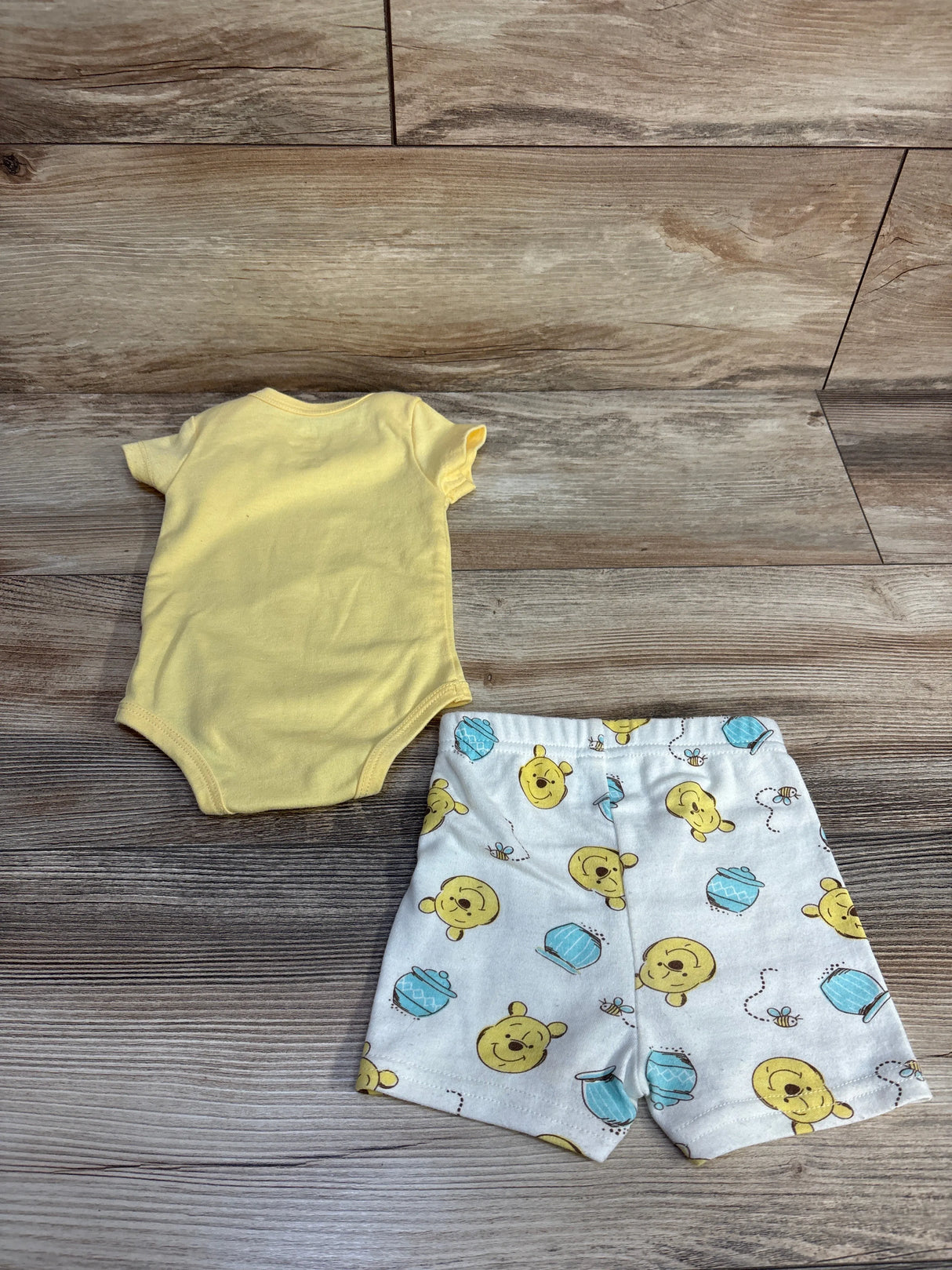Disney Baby 2pc Winnie The Pooh Bodysuit & Shorts Yellow sz 3-6m - Me n Mommy To Be