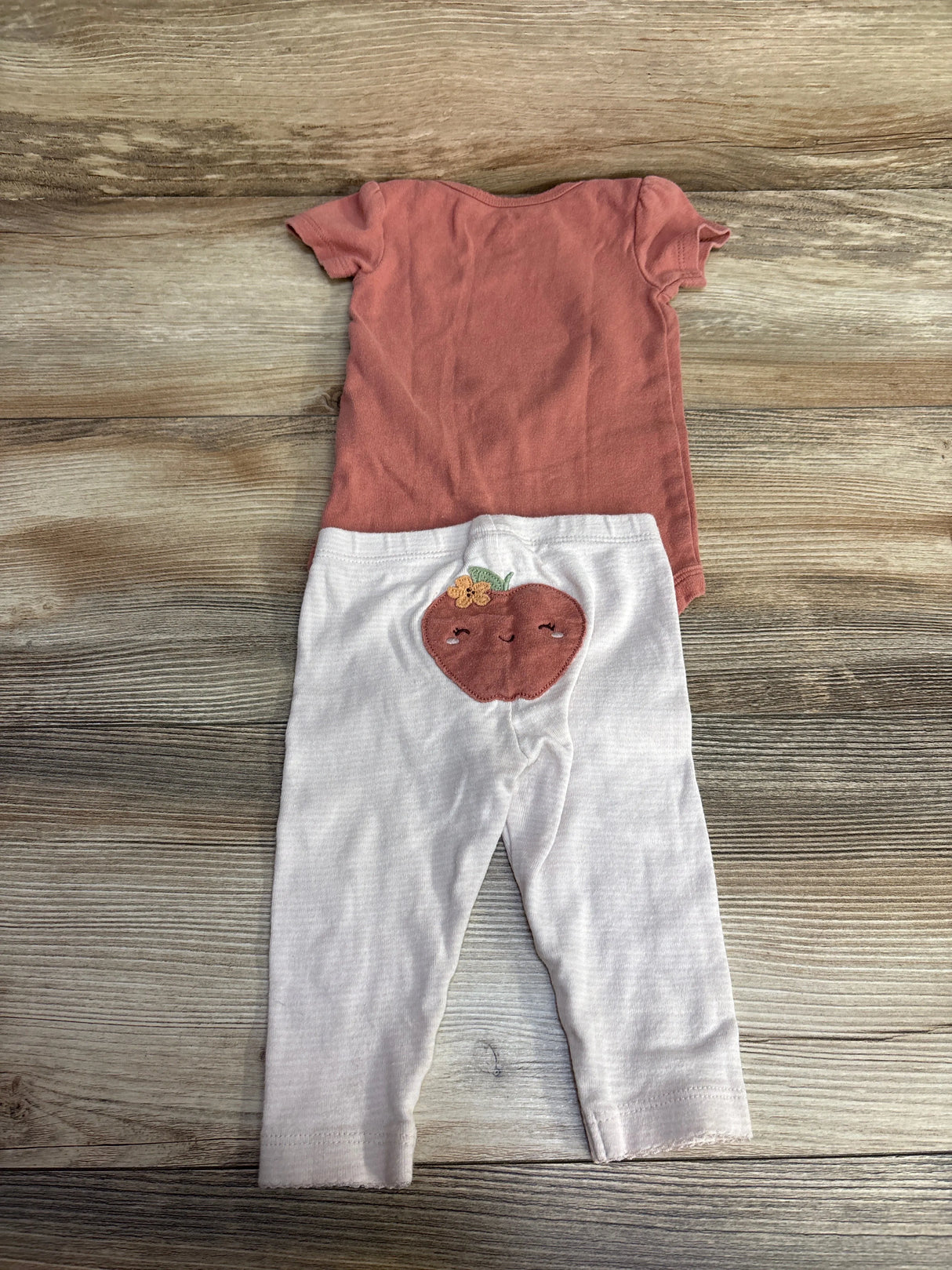 Carter's 2pc Apple Bodysuit & Leggings sz 6m - Me n Mommy To Be