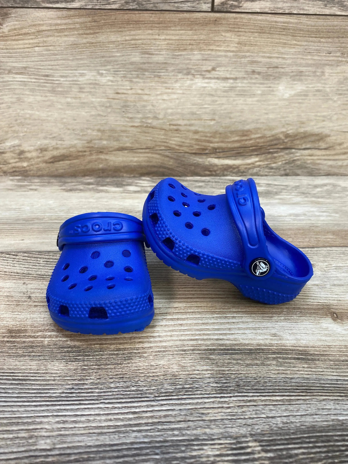 Crocs Classic Clogs Blue sz 2/3c