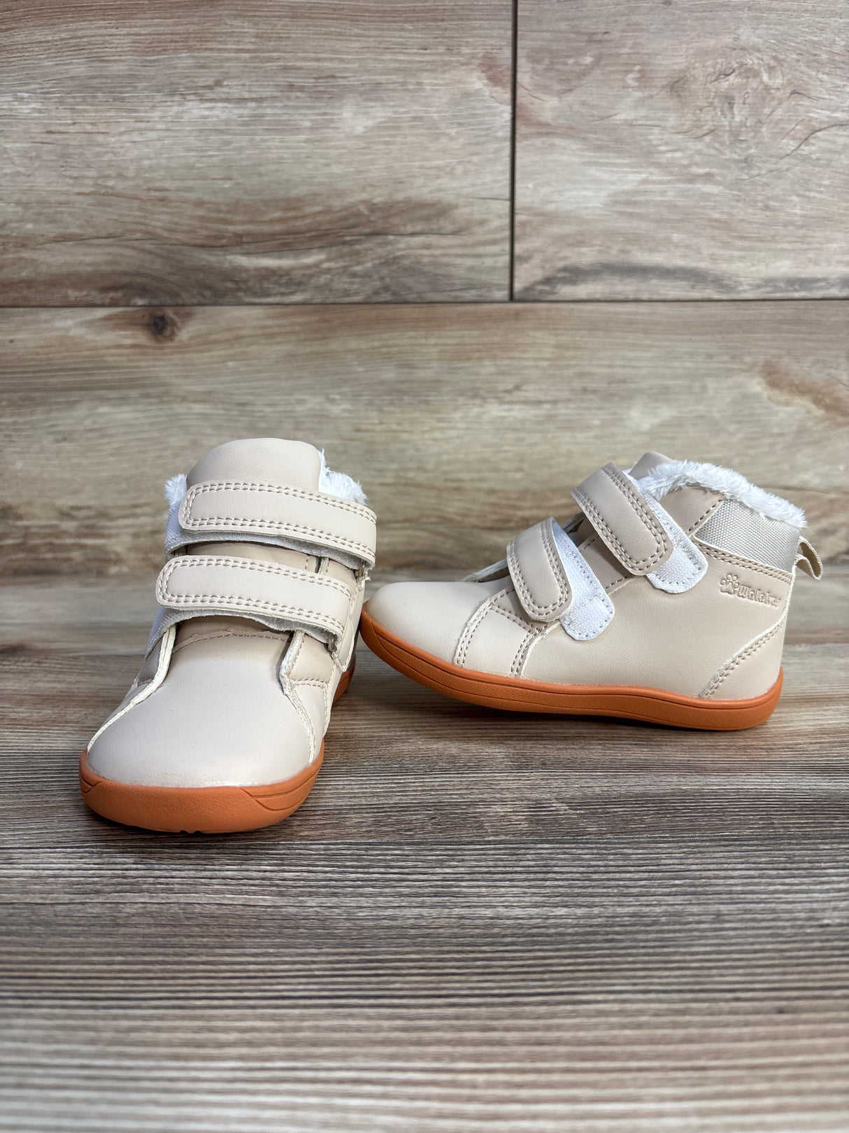WateLves Wide Barefoot Winter High Top Shoes, Beige sz 8c