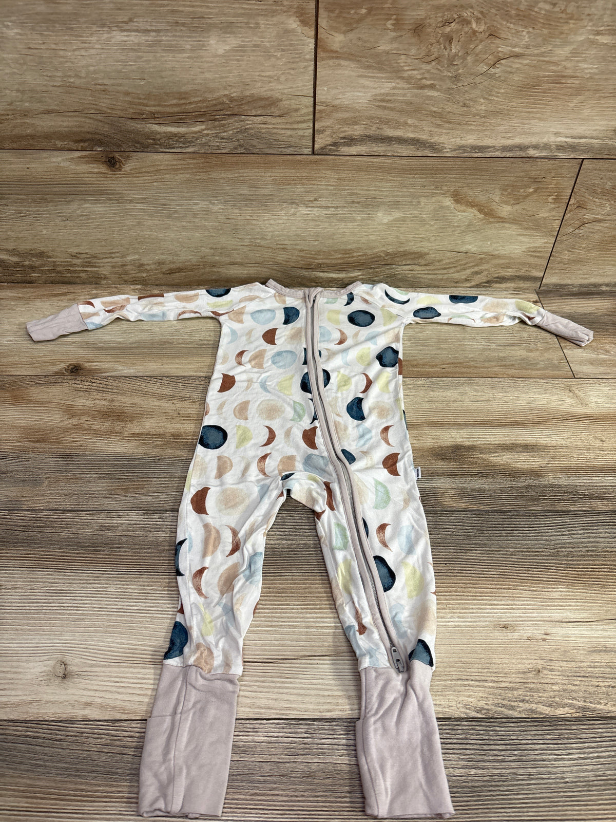 Little Sleepies Moon Phases Bamboo Convertible Sleeper White sz 6-12m