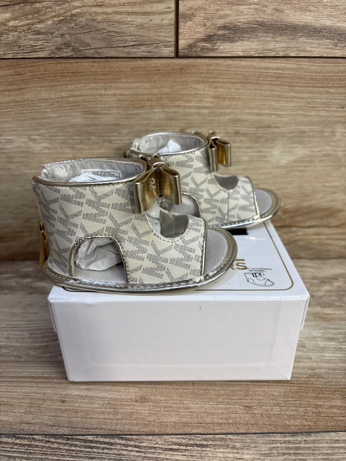 NEW Michael KorsTilly Dahnia 3 Crib Shoes sz 2c