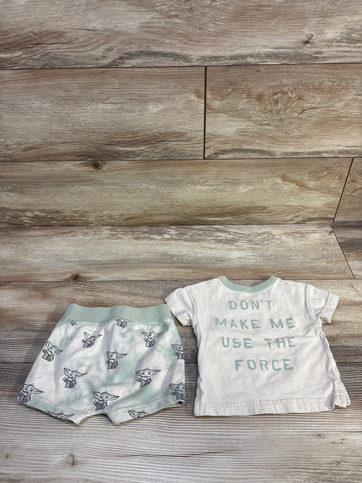 Baby Gap x Star Wars 2pc Shirt & Shorts Set Beige sz 3-6m