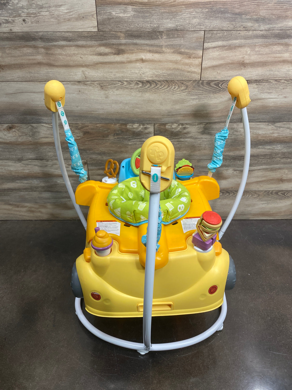 Fisher-Price 2-in-1 Servin’ Up Fun Jumperoo Yellow