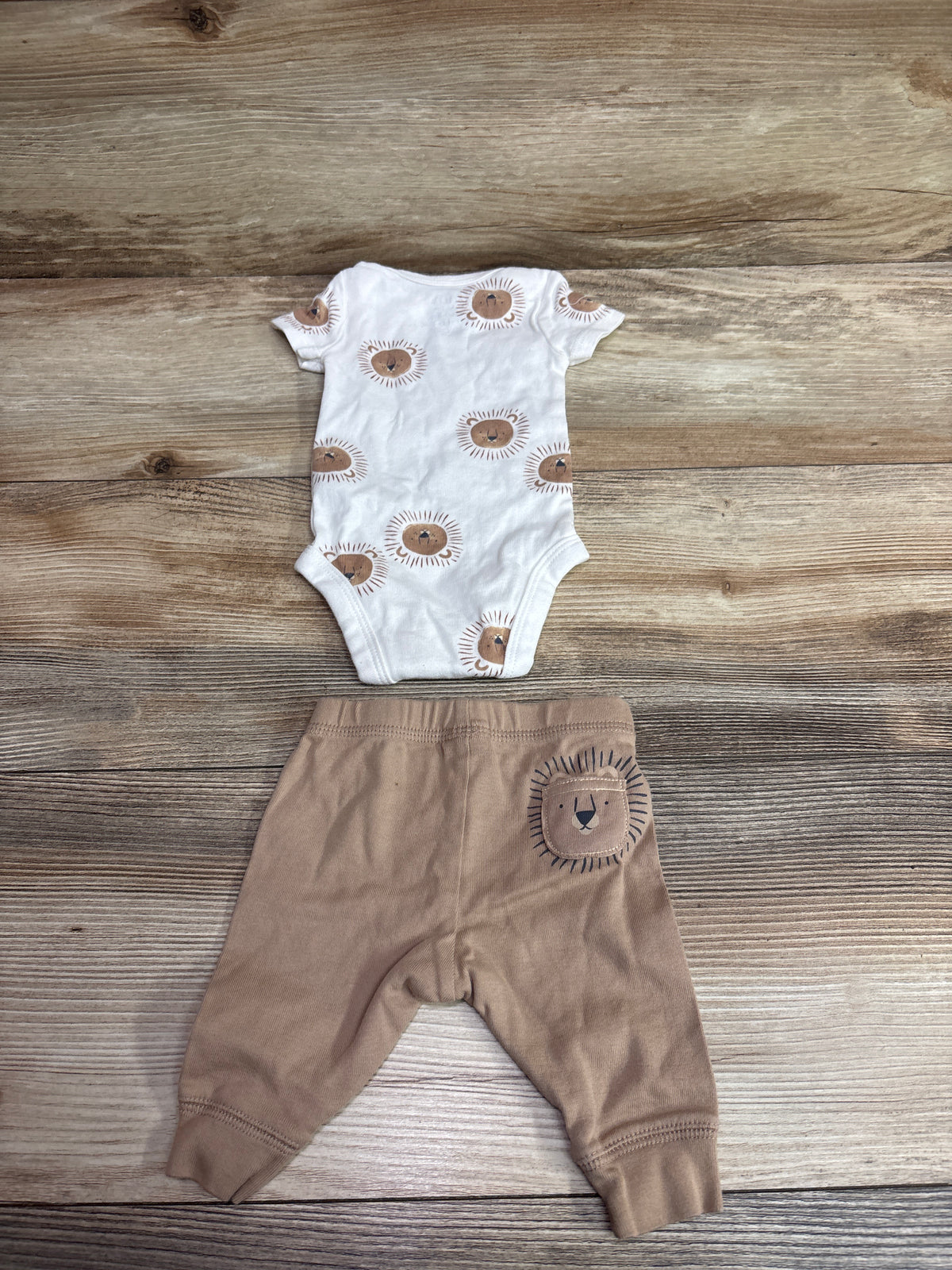 Just One You 2pc Bodysuit & Pants Set White sz Newborn