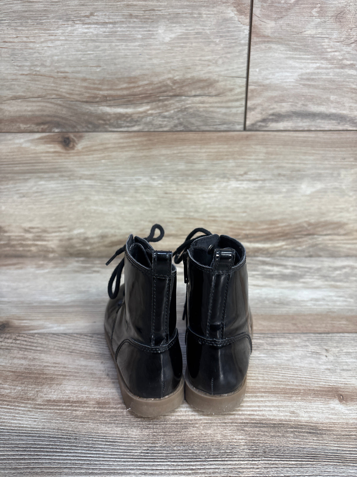 Old Navy Faux-Patent Leather Lace-Up Combat Boots Black sz 10c
