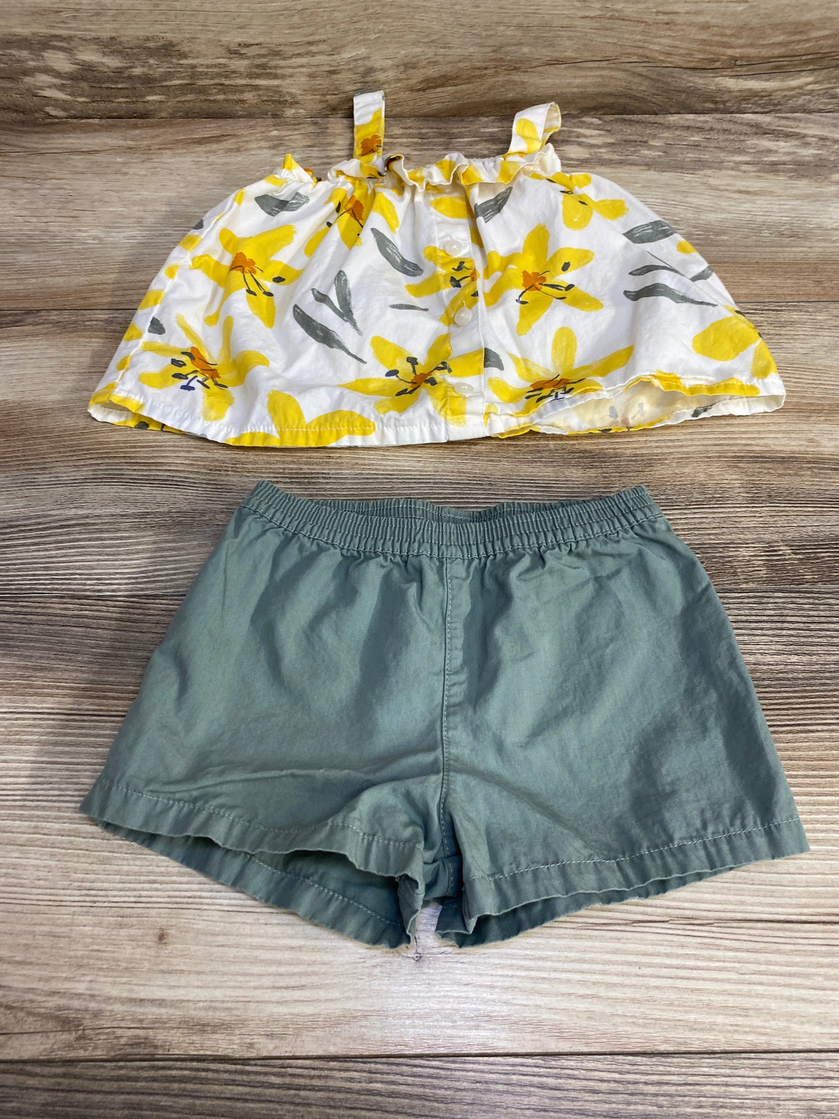 Just One You 2pc Floral Top & Shorts White sz 9m