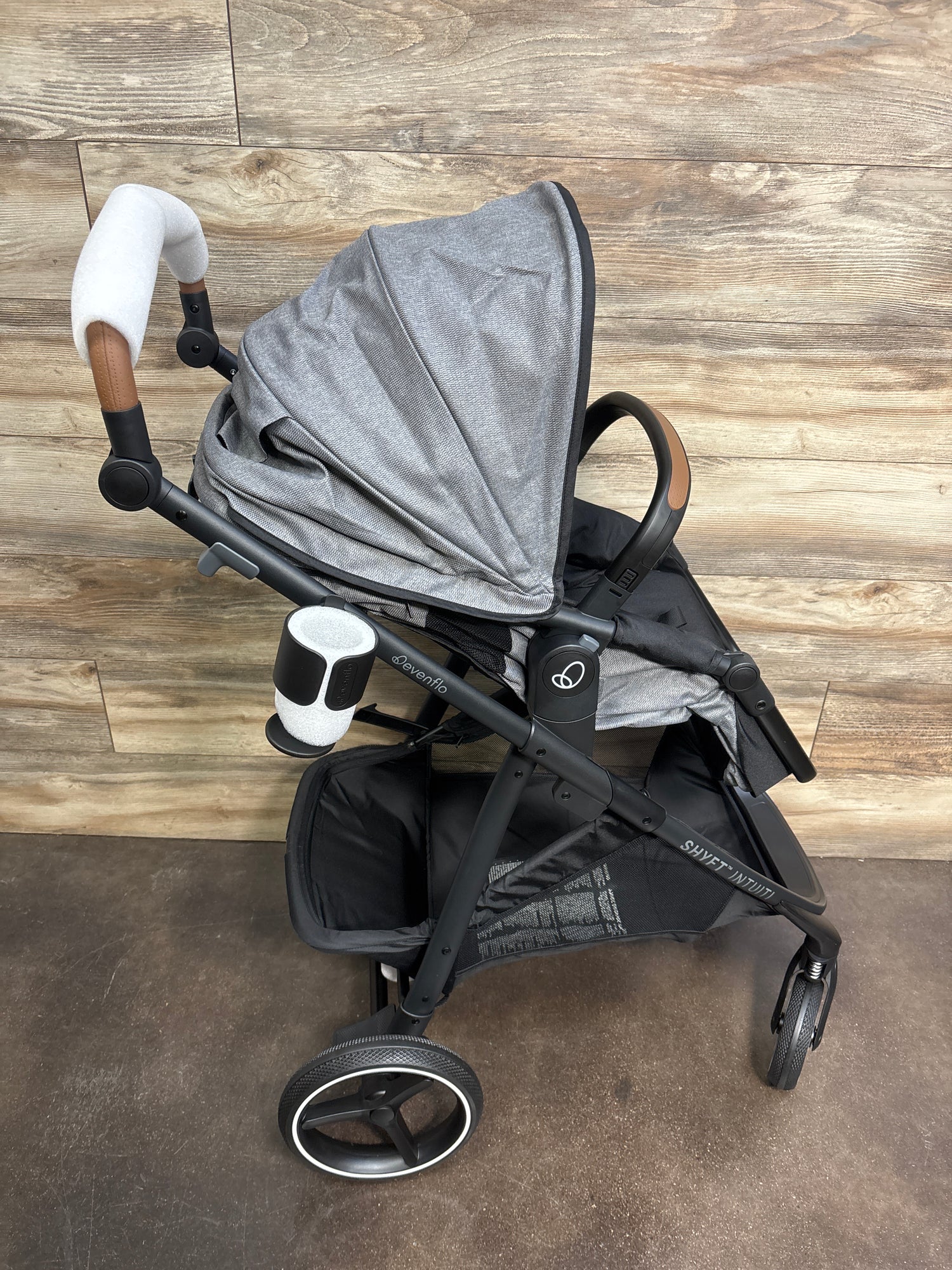 NEW Evenflo Shyft Intuiti Travel System with Revolve180 LiteMax NXT Car Seat, Fossil Gray