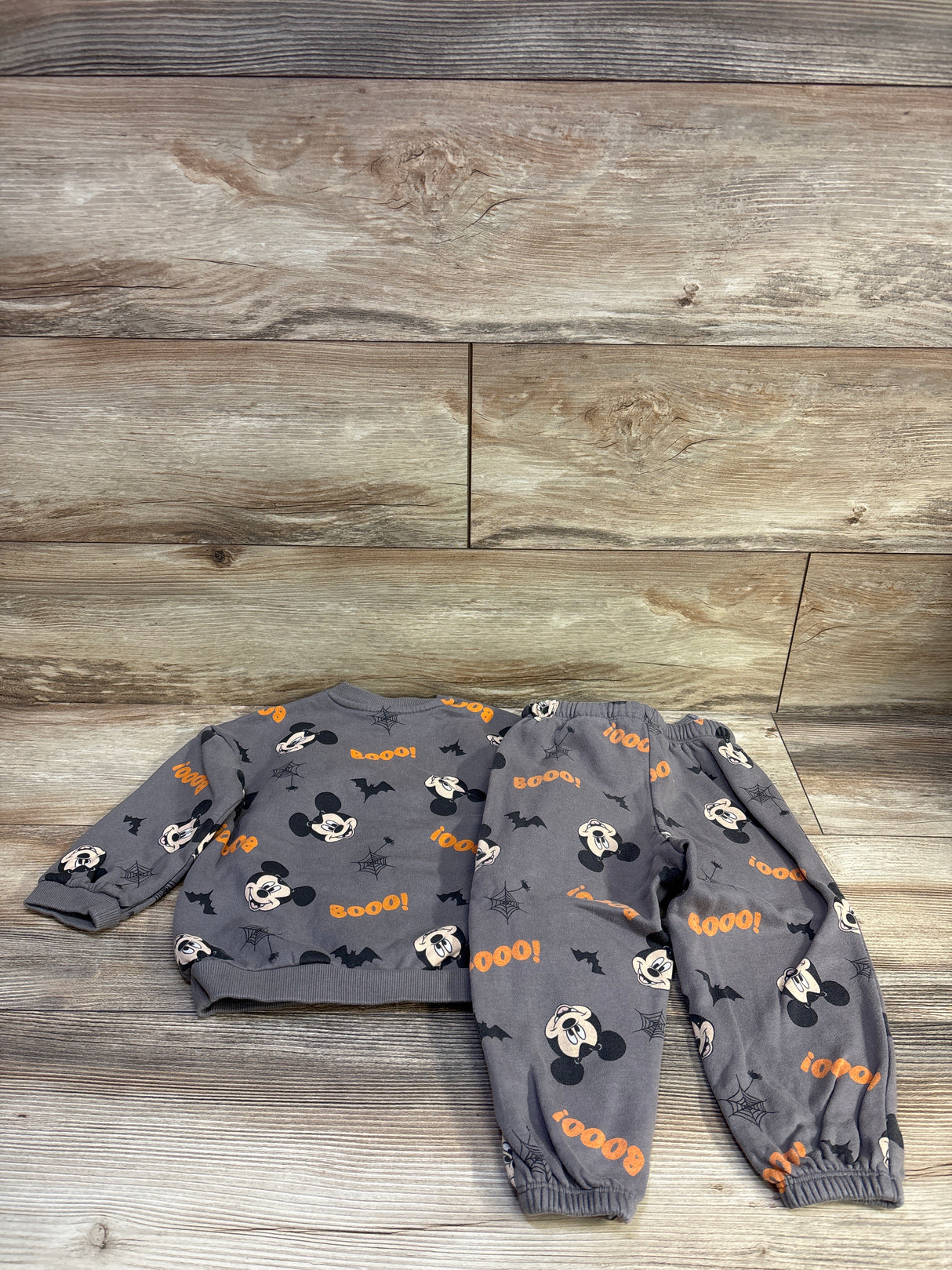 H&M x Disney Mickey Mouse 2pc Halloween Sweatshirt Set Grey sz 2T