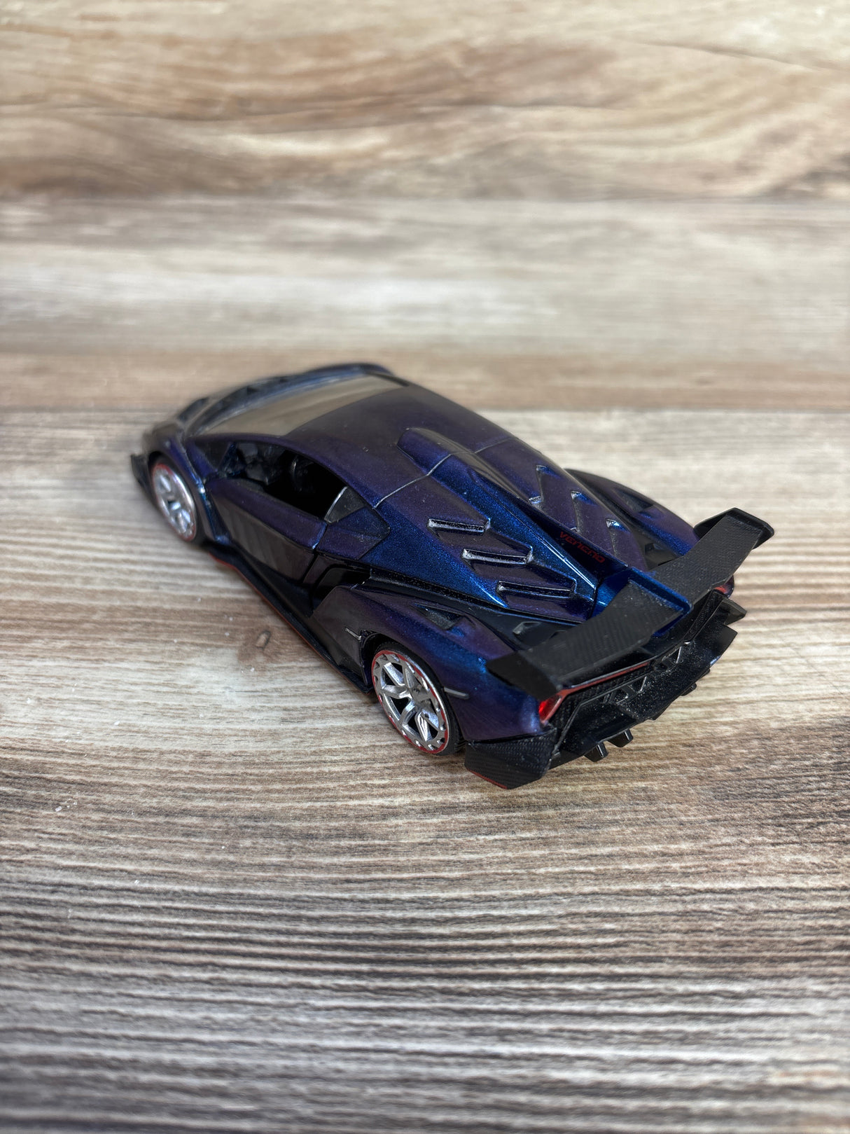 Jada Toys Lamborghini Veneno 1/32 Scale Diecast Car