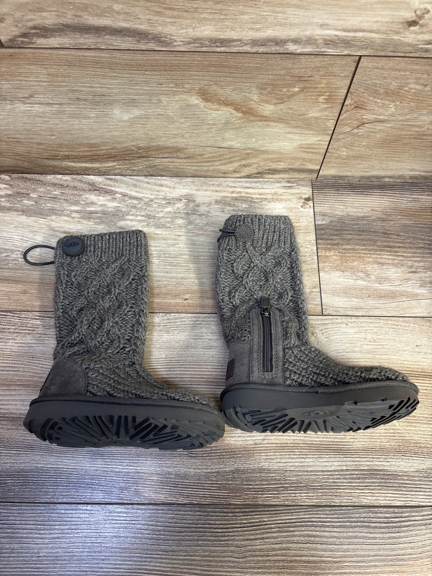 UGG Braided Knit Boots Grey sz 8c