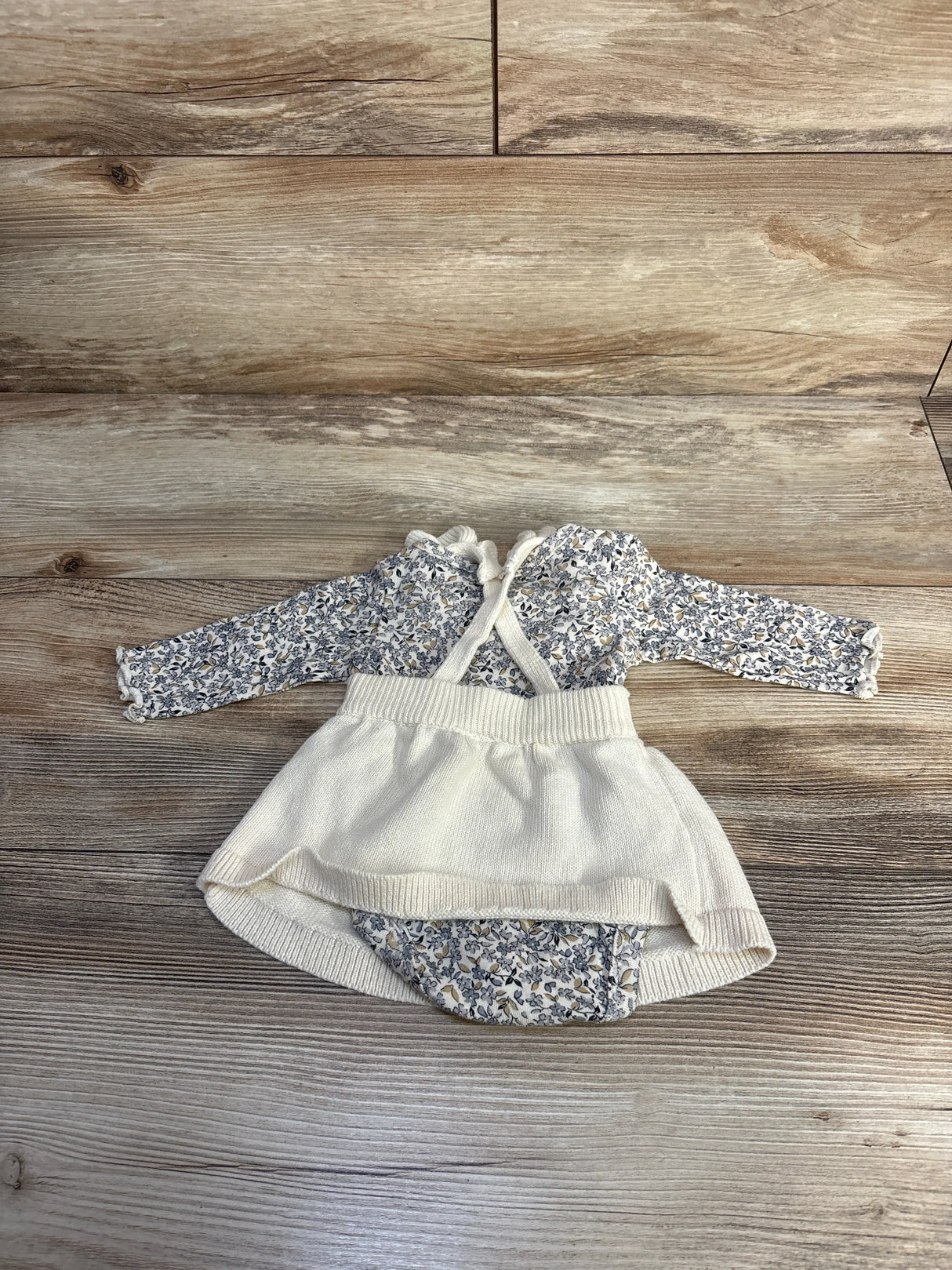 Just One You 2pc Floral Bodysuit & Knit Skirtall Set White sz Newborn